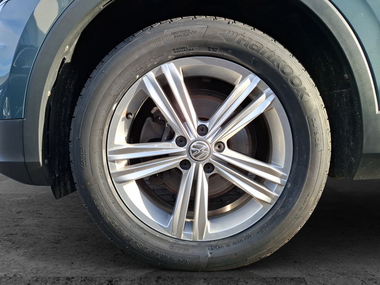 Fahrzeugabbildung Volkswagen Tiguan Allspace TSI Highline DSG LED AHK Navi AID ACC SH 18