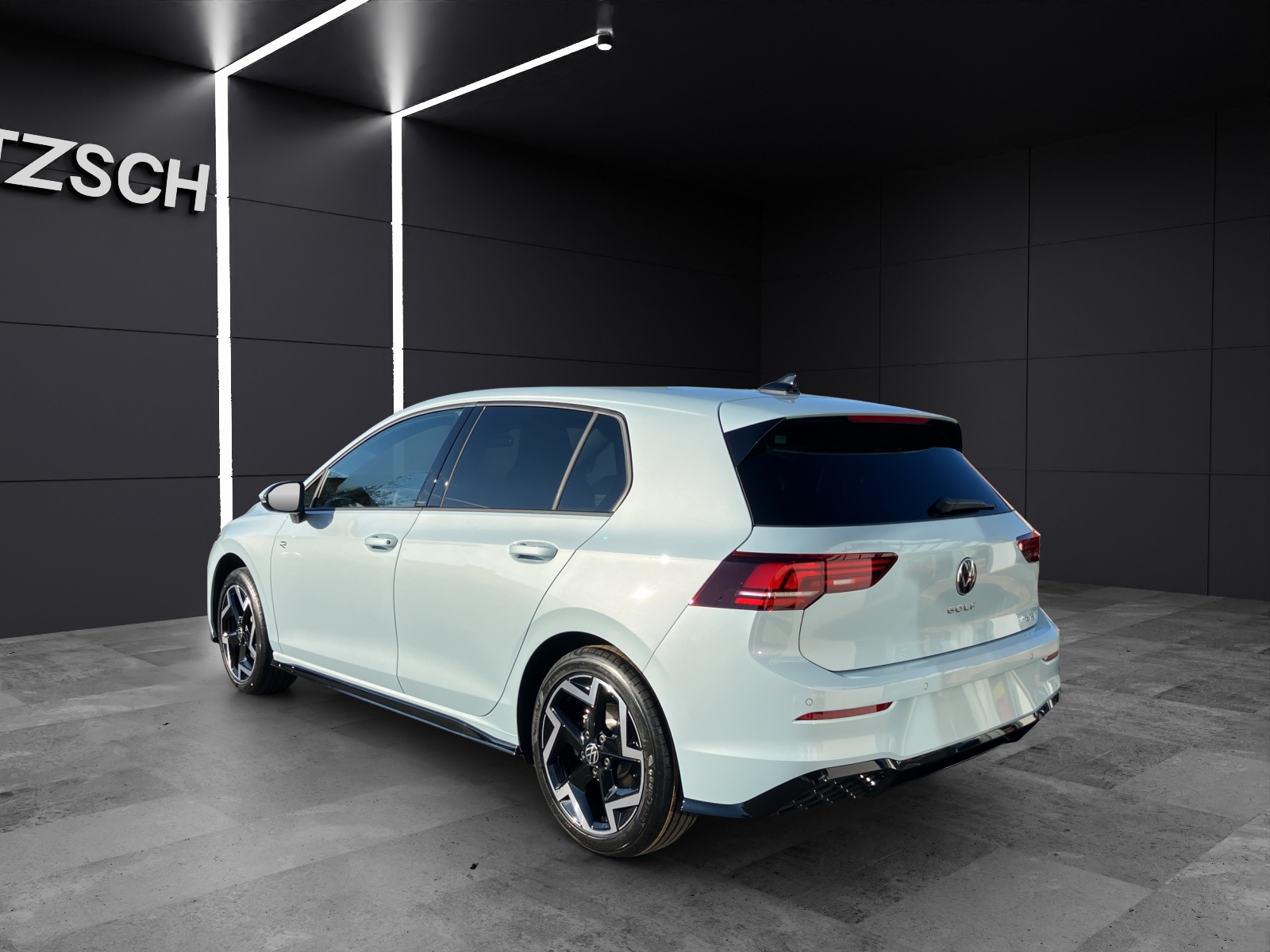 Fahrzeugabbildung Volkswagen Golf R-Line LED NAVI ACC DAB