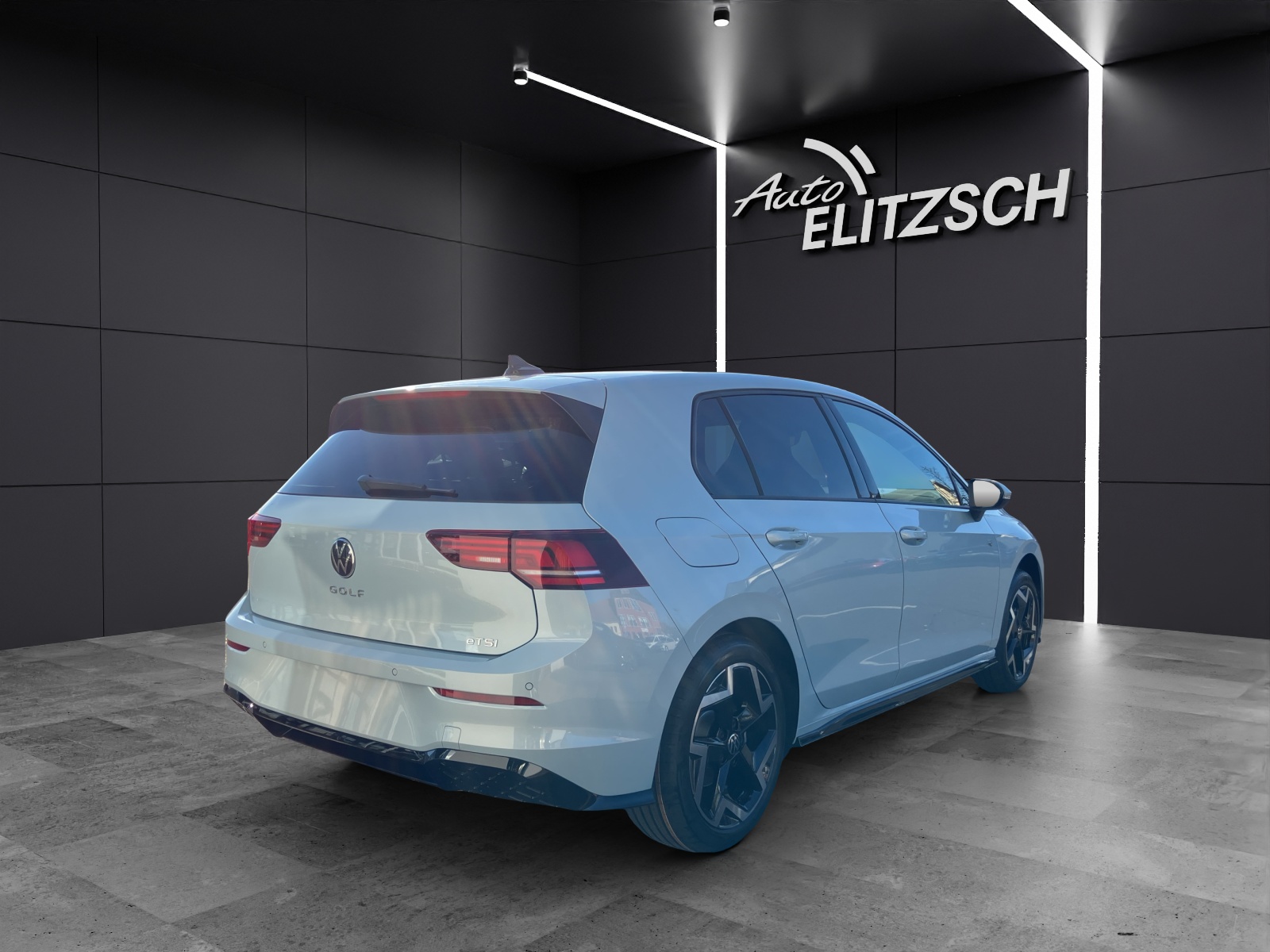 Fahrzeugabbildung Volkswagen Golf R-Line LED NAVI ACC DAB