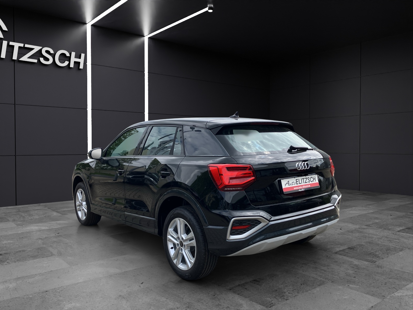 Fahrzeugabbildung Audi Q2 35 TFSI advanced LED, NAVI, DAB
