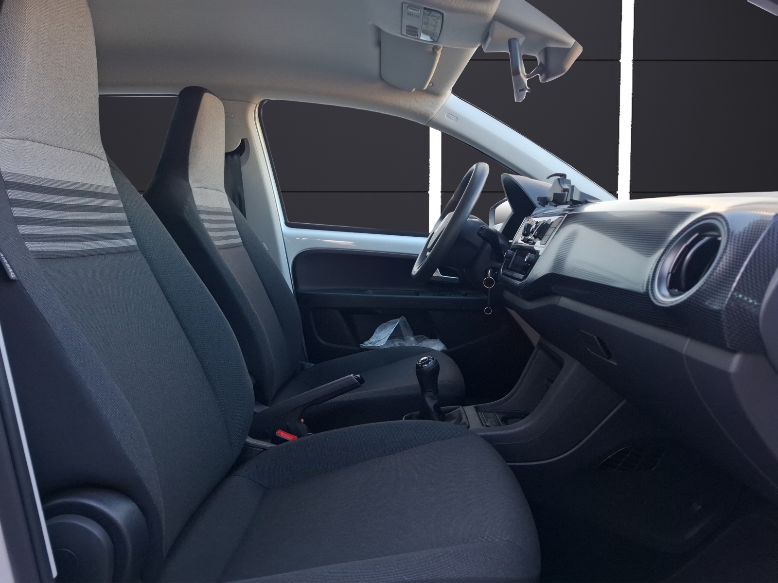 Fahrzeugabbildung Volkswagen up! 1.0 Basis Klima DAB SH