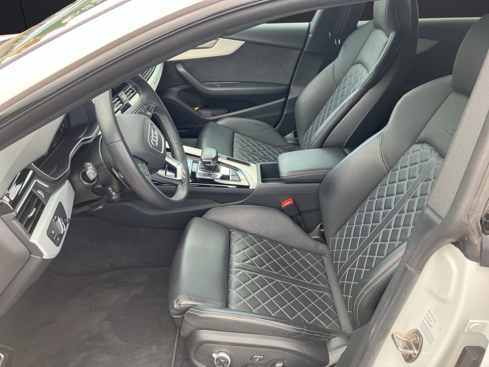 Fahrzeugabbildung Audi A5 Sportback 40 TFSI quattro S line AHZV MATRIX RFK
