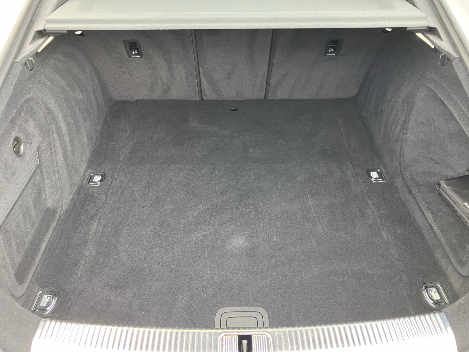 Fahrzeugabbildung Audi A5 Sportback 40 TFSI quattro S line AHZV MATRIX RFK