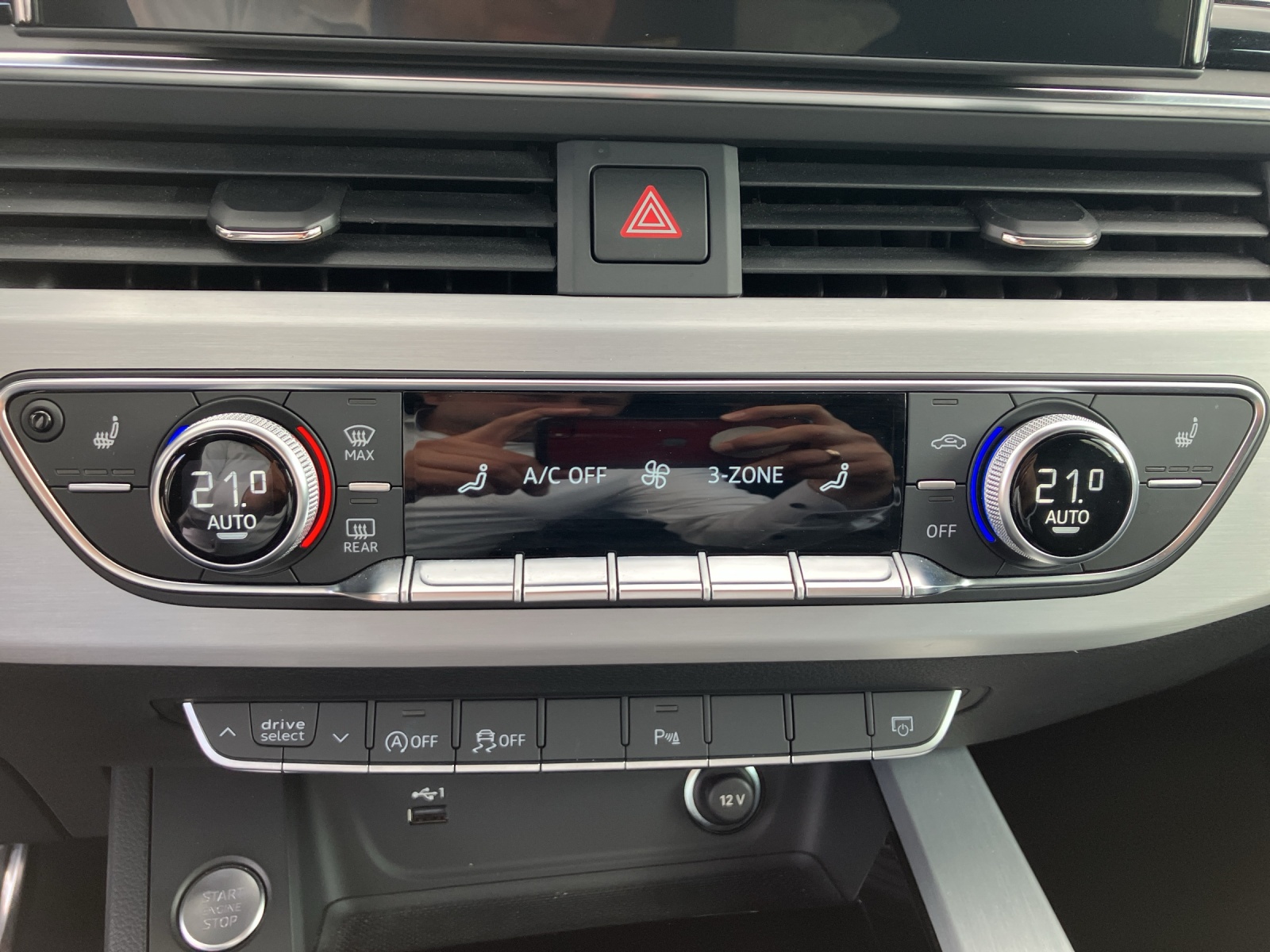 Fahrzeugabbildung Audi A5 Sportback 40 TFSI quattro S line AHZV MATRIX RFK