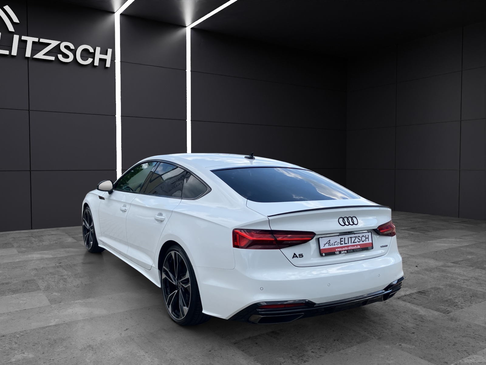 Fahrzeugabbildung Audi A5 Sportback 40 TFSI quattro S line AHZV MATRIX RFK