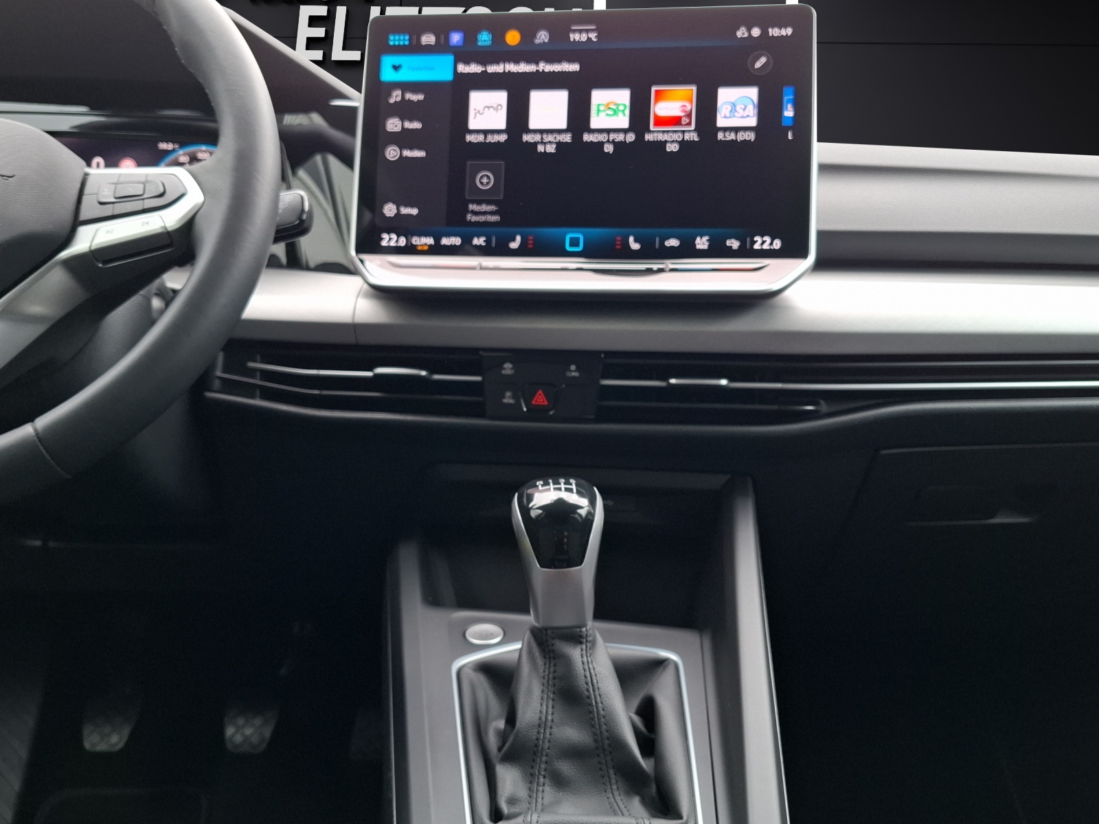 Fahrzeugabbildung Volkswagen Golf VIII Variant TSI Goal LED CarPlay AID ACC PDC SH LM