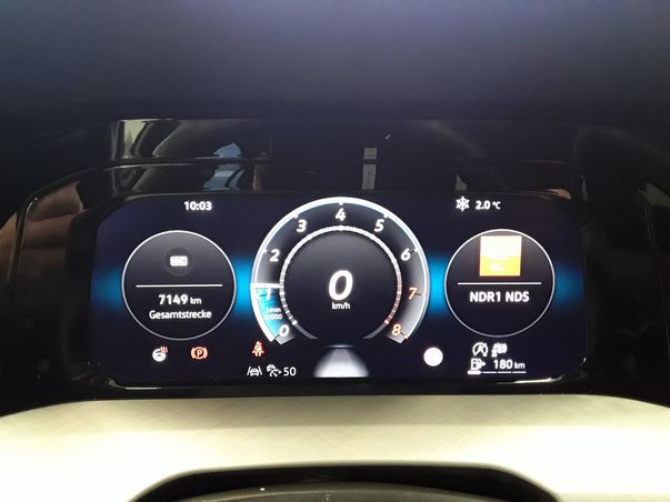 Fahrzeugabbildung Volkswagen Golf VIII Variant TSI Goal LED CarPlay AID ACC PDC SH LM