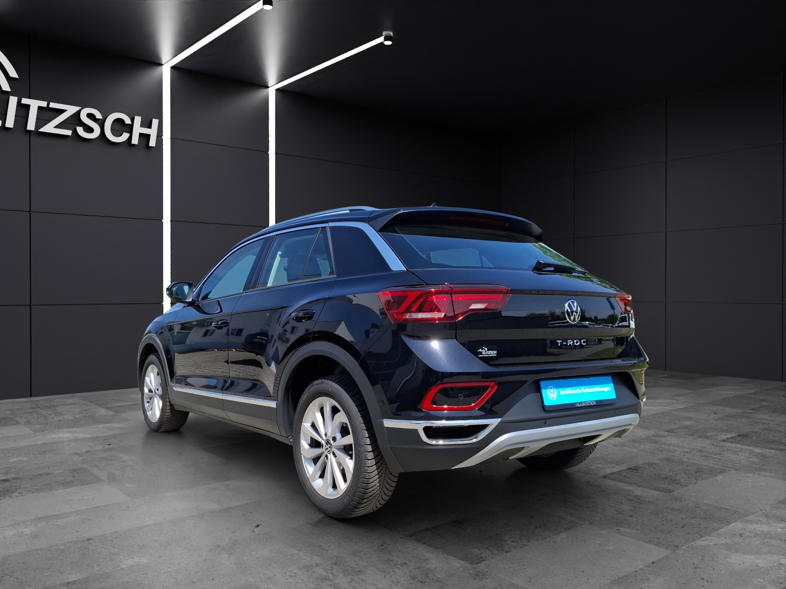 Fahrzeugabbildung Volkswagen T-Roc TDI Style LED Navi AID ACC Park-Assist SH LM