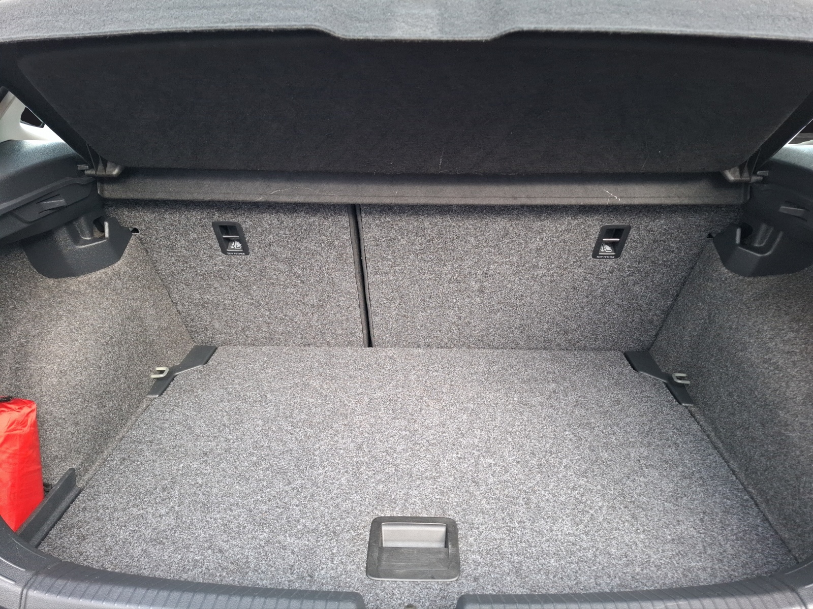 Fahrzeugabbildung Volkswagen Polo TSI Highline LED ACC PDC APP SH LM