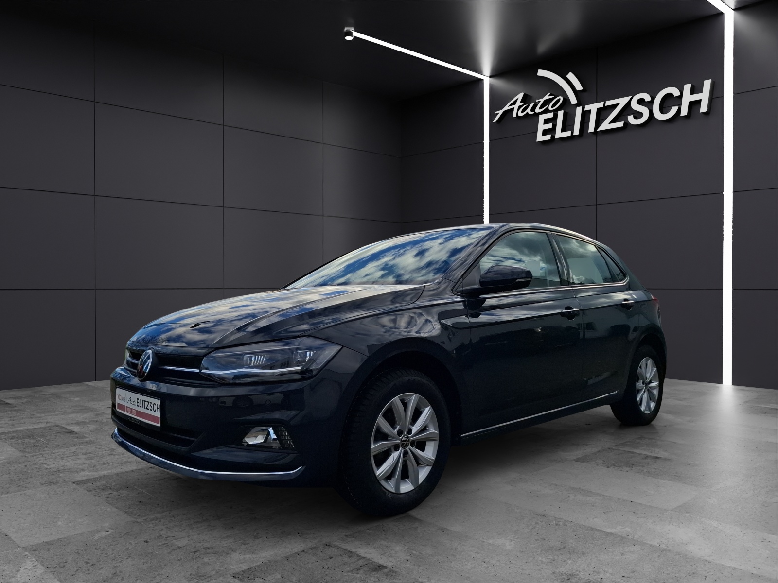 Fahrzeugabbildung Volkswagen Polo TSI Highline LED ACC PDC APP SH LM