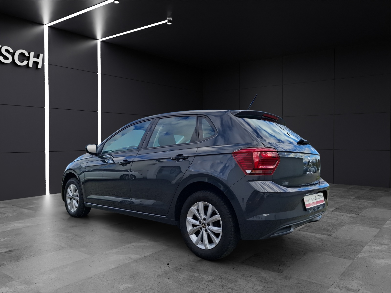 Fahrzeugabbildung Volkswagen Polo TSI Highline LED ACC PDC APP SH LM