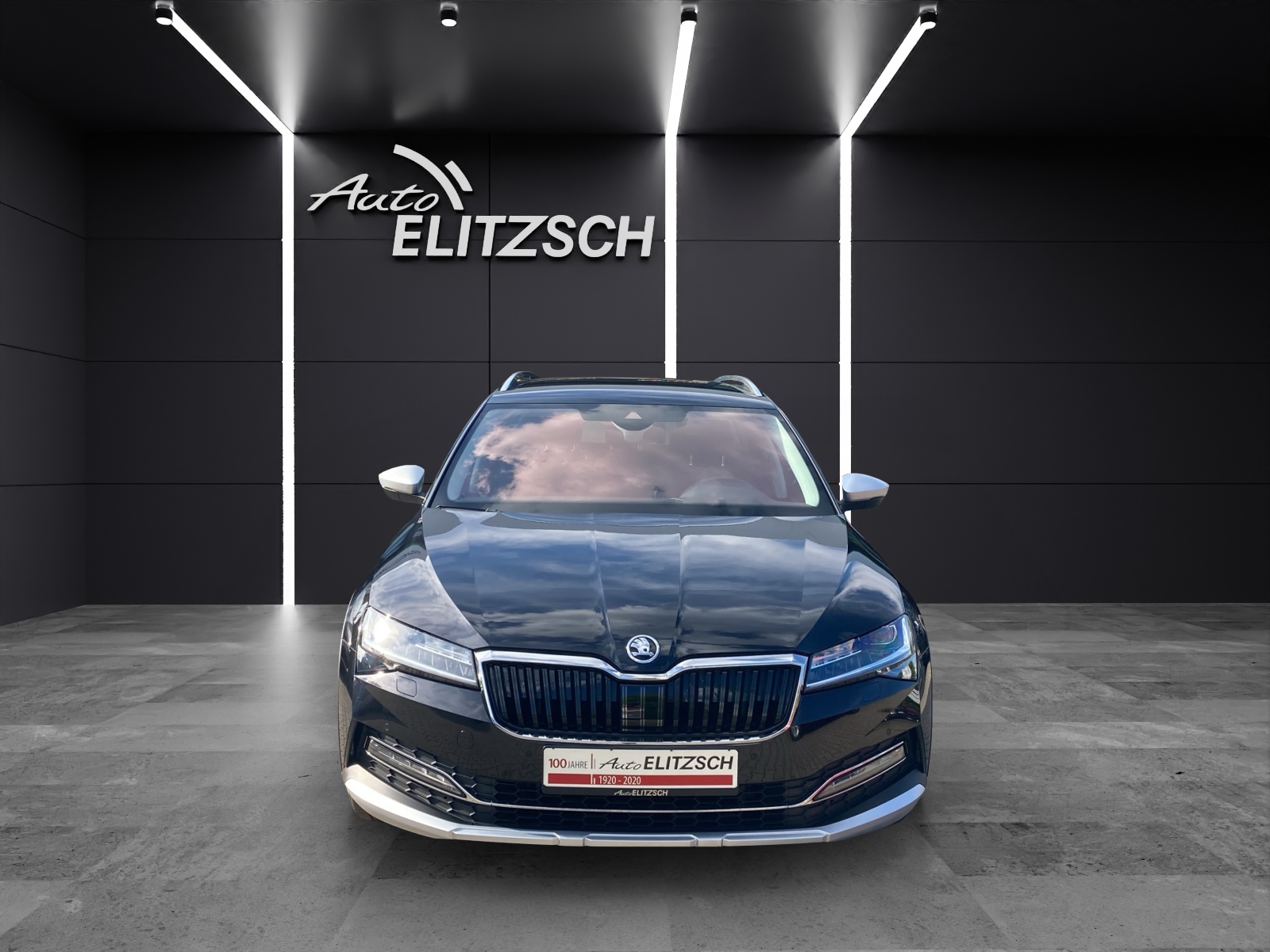 Fahrzeugabbildung SKODA Superb Combi TDI Scout DSG 4x4 Matrix AHK Navi AID ACC RFK 18