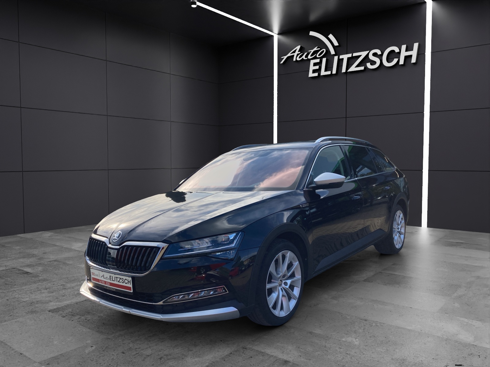 Fahrzeugabbildung SKODA Superb Combi TDI Scout DSG 4x4 Matrix AHK Navi AID ACC RFK 18