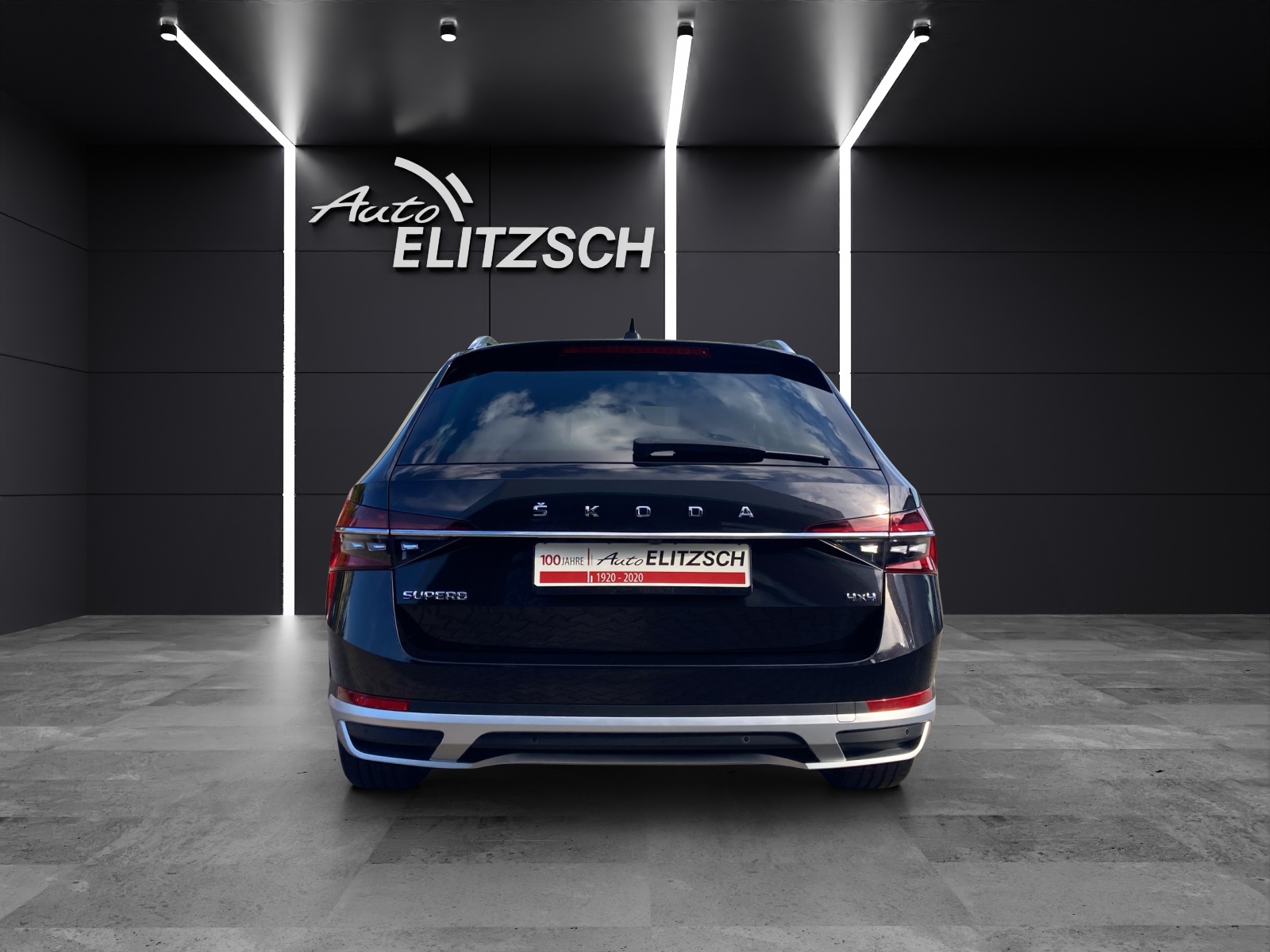 Fahrzeugabbildung SKODA Superb Combi TDI Scout DSG 4x4 Matrix AHK Navi AID ACC RFK 18