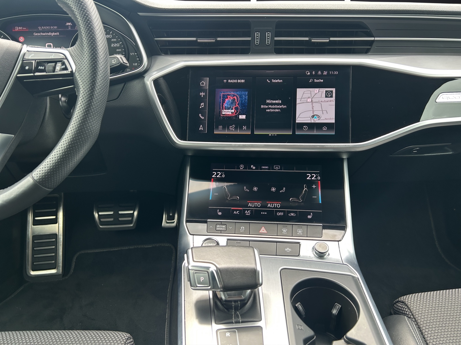 Fahrzeugabbildung Audi A6 Avant 40 TDI quattro sport LED AHK ACC RFK NAVI