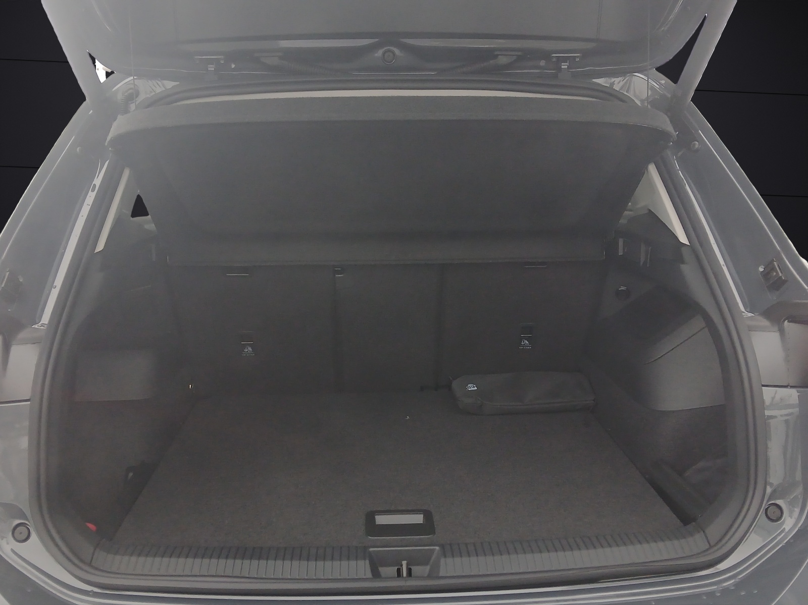 Fahrzeugabbildung Volkswagen Tiguan Elegance TDI LED NAVI DAB ACC