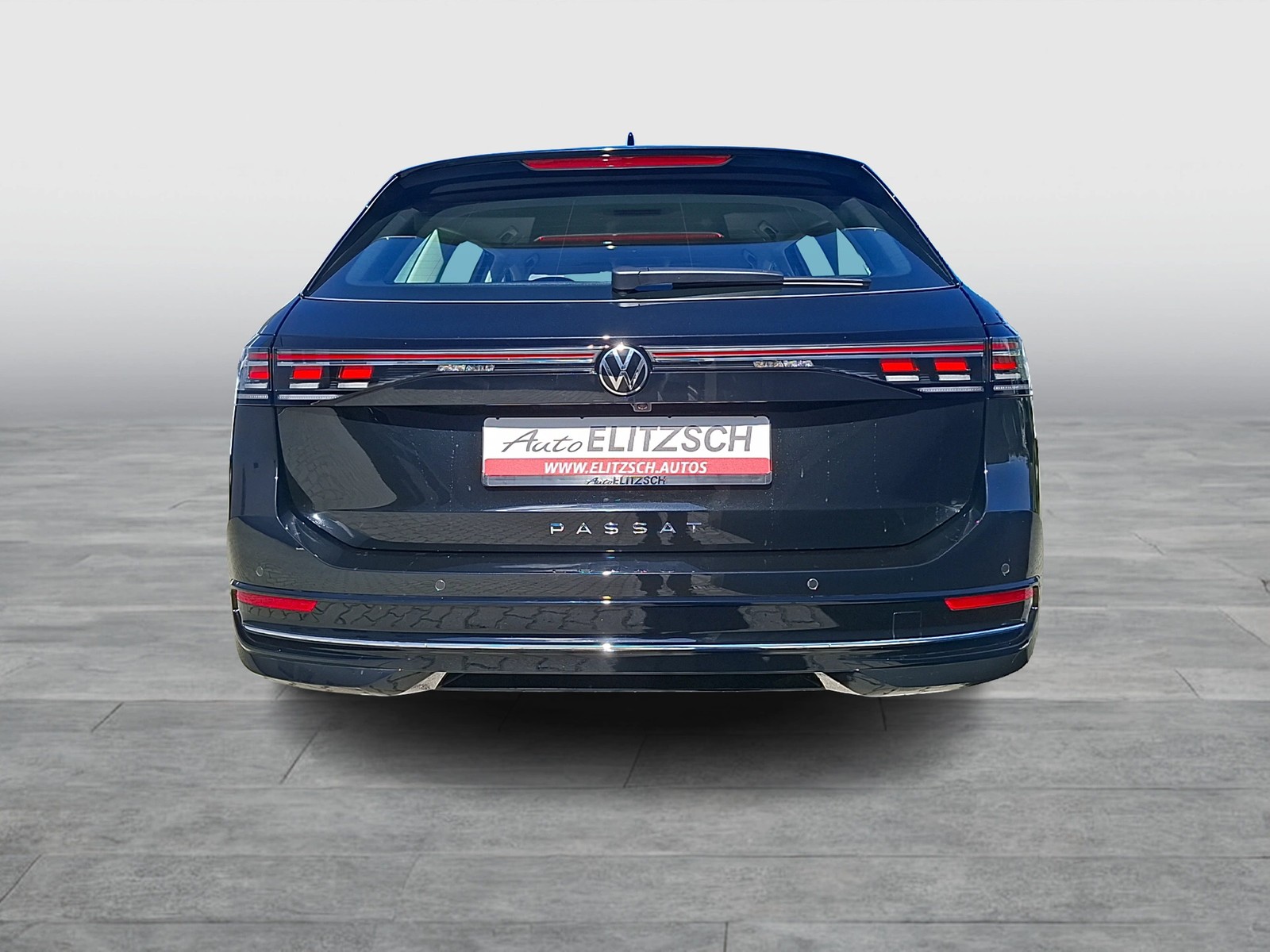 Fahrzeugabbildung Volkswagen Passat Variant TDI Elegance DSG Matrix AHK Navi HUD AID ACC RFK SH