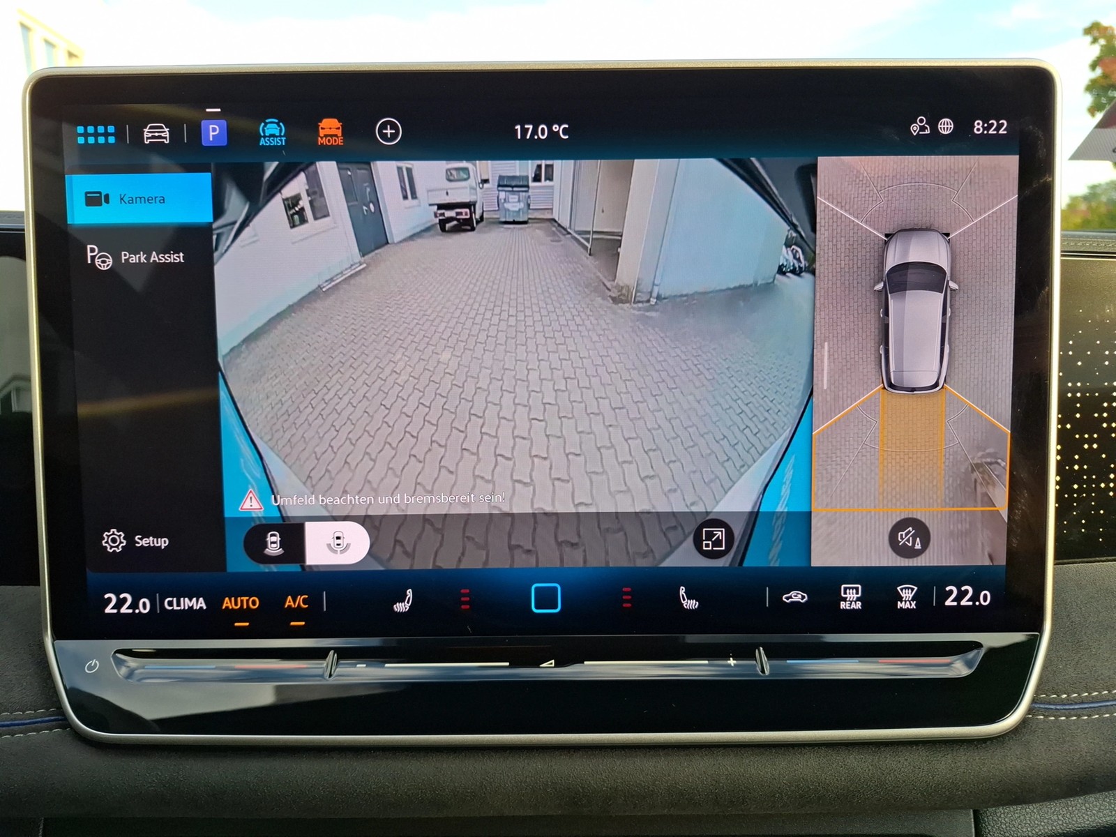 Fahrzeugabbildung Volkswagen Tiguan TDI R-Line DSG 4M Standhzg. Matrix Navi AID HUD ACC RFK SH 19