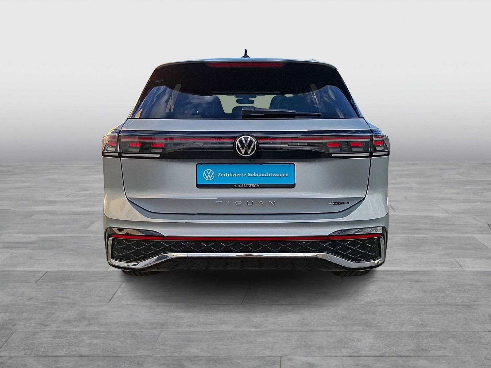 Fahrzeugabbildung Volkswagen Tiguan TDI R-Line DSG 4M Standhzg. Matrix Navi AID HUD ACC RFK SH 19