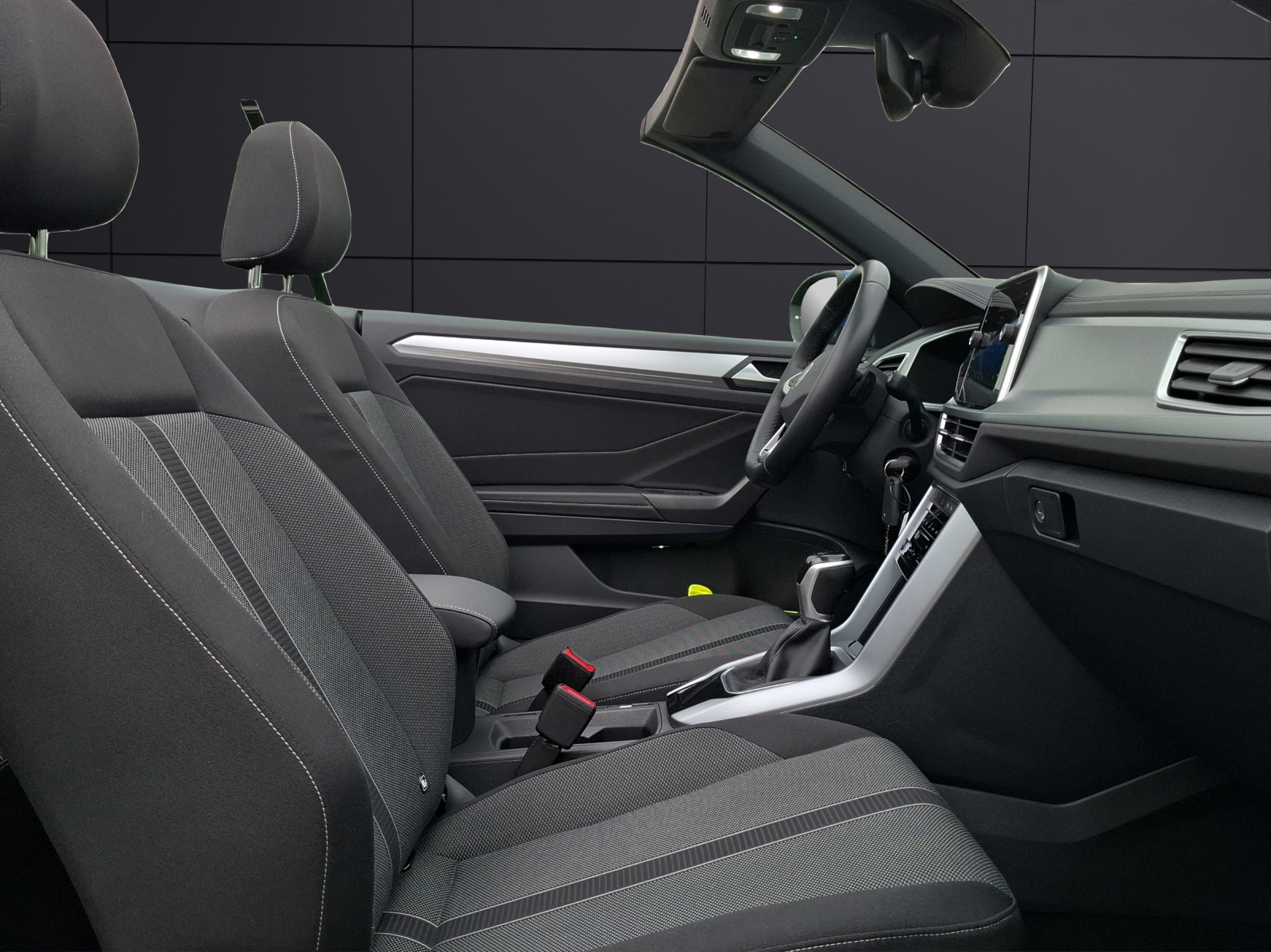 Fahrzeugabbildung Volkswagen T-Roc Cabriolet TSI Style DSG LEDplus Navi AID ACC Park-Assist SH