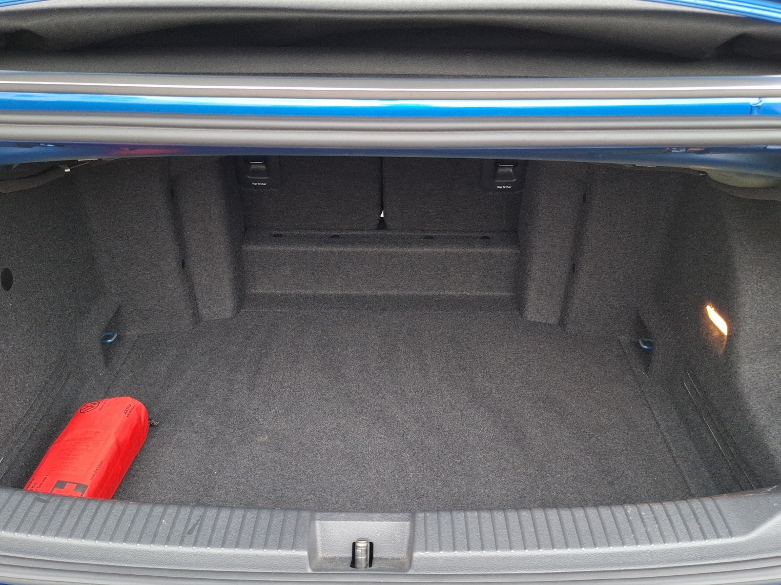 Fahrzeugabbildung Volkswagen T-Roc Cabriolet TSI Style DSG LEDplus Navi AID ACC Park-Assist SH