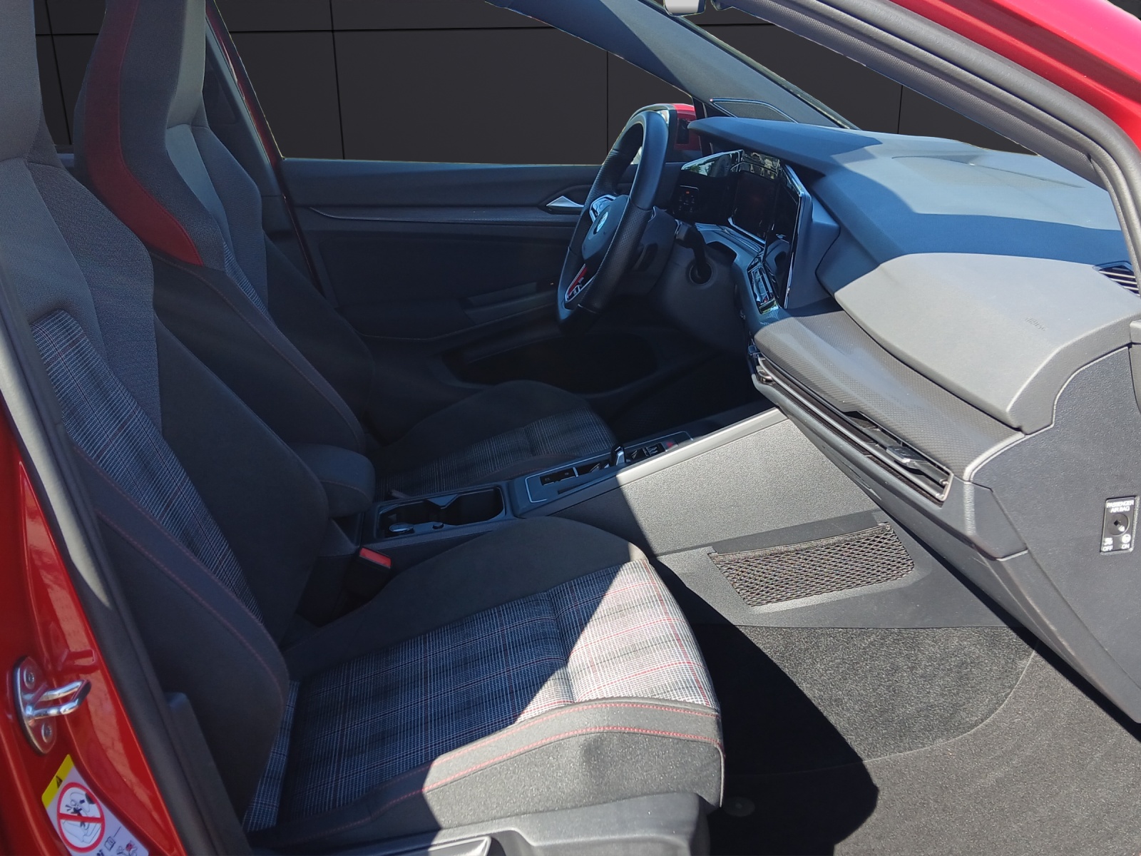 Fahrzeugabbildung Volkswagen Golf VIII GTI DSG Matrix Navi AID ACC RFK Harman SH 19