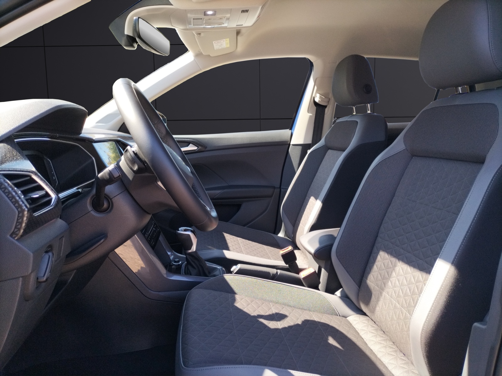 Fahrzeugabbildung Volkswagen T-Cross Style DSG LED ACC Navi Kamera Keyless