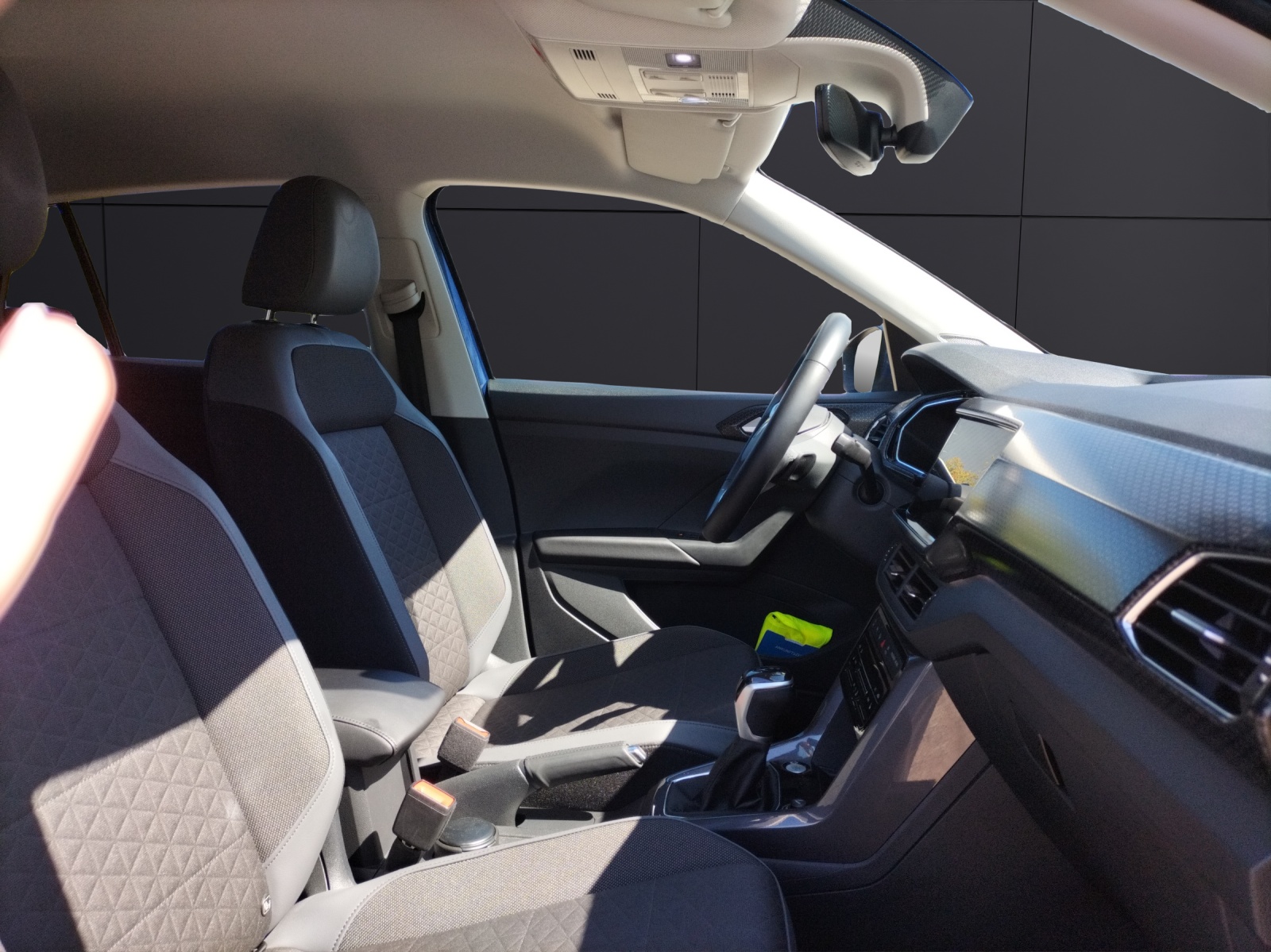 Fahrzeugabbildung Volkswagen T-Cross Style DSG LED ACC Navi Kamera Keyless