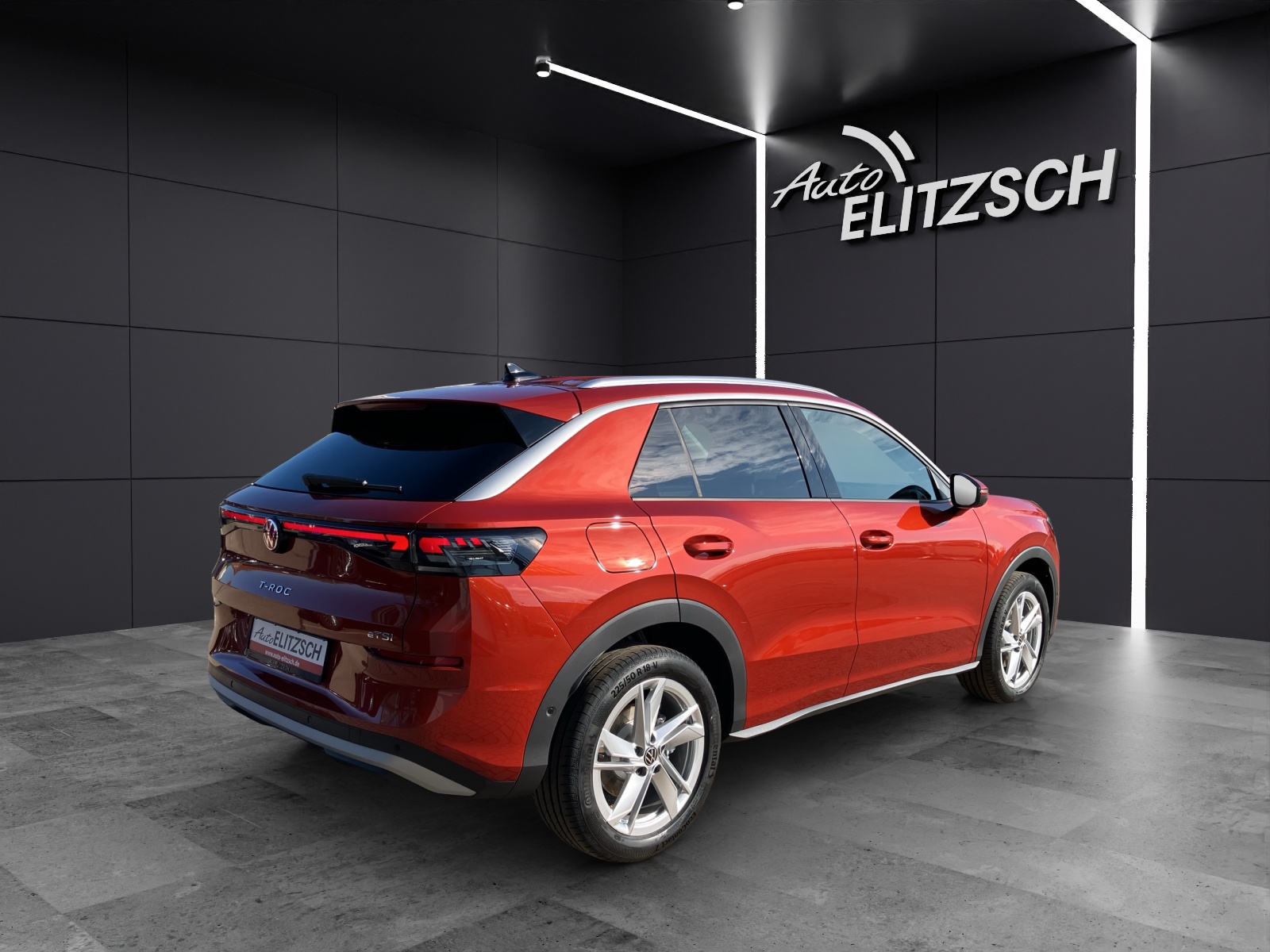 Fahrzeugabbildung Volkswagen T-Roc eTSI Style DSG LED Navi ACC HuD AreaView Kessy