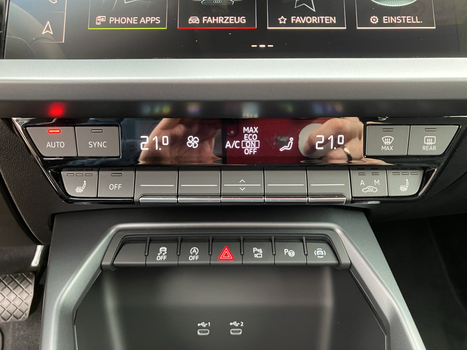 Fahrzeugabbildung Audi A3 Sportback TFSI 85 kW S tronic LED DAB NAVI ACC