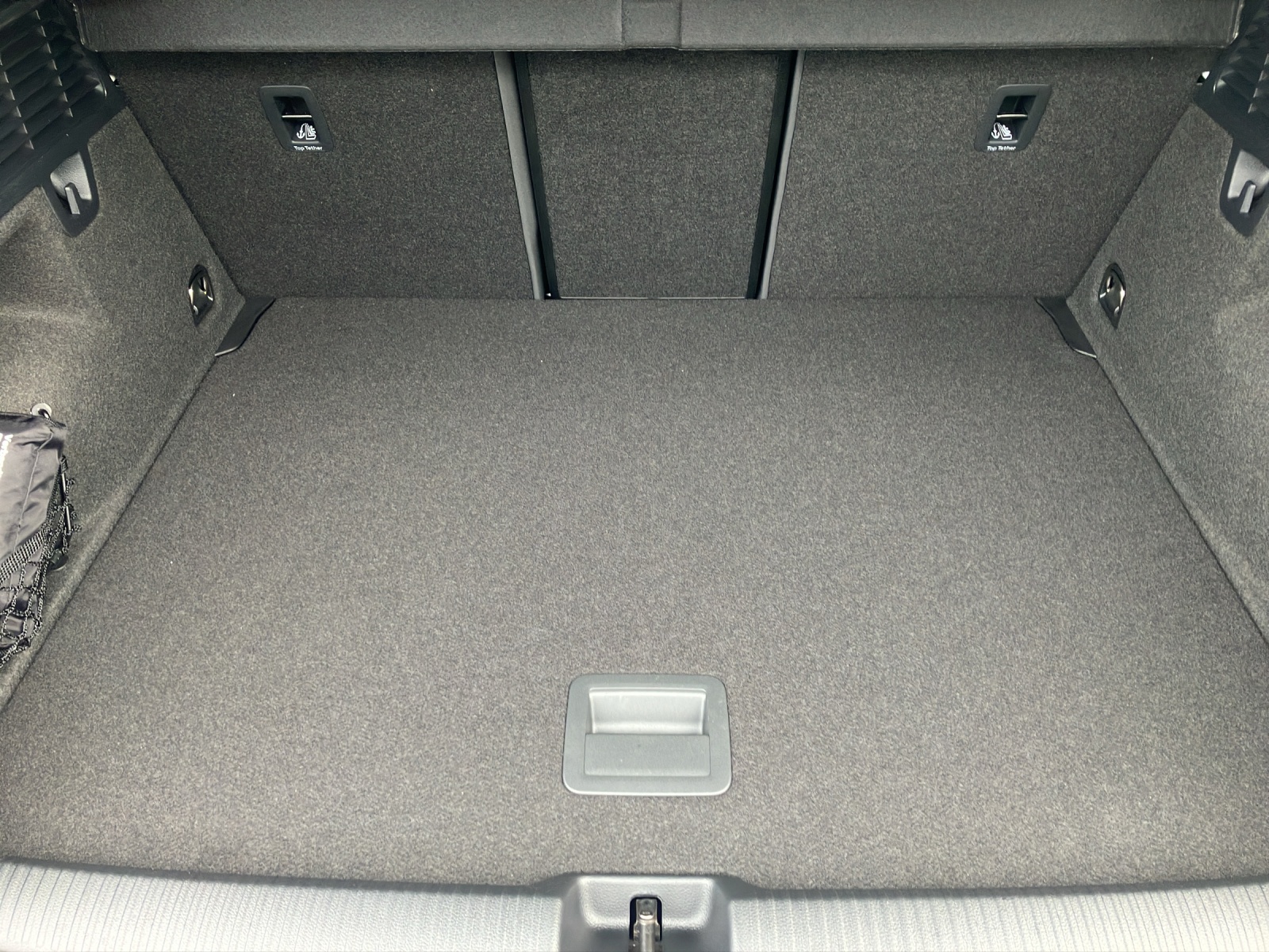 Fahrzeugabbildung Audi Q2 35 TFSI advanced S tronic Matrix Vorb. AHZV