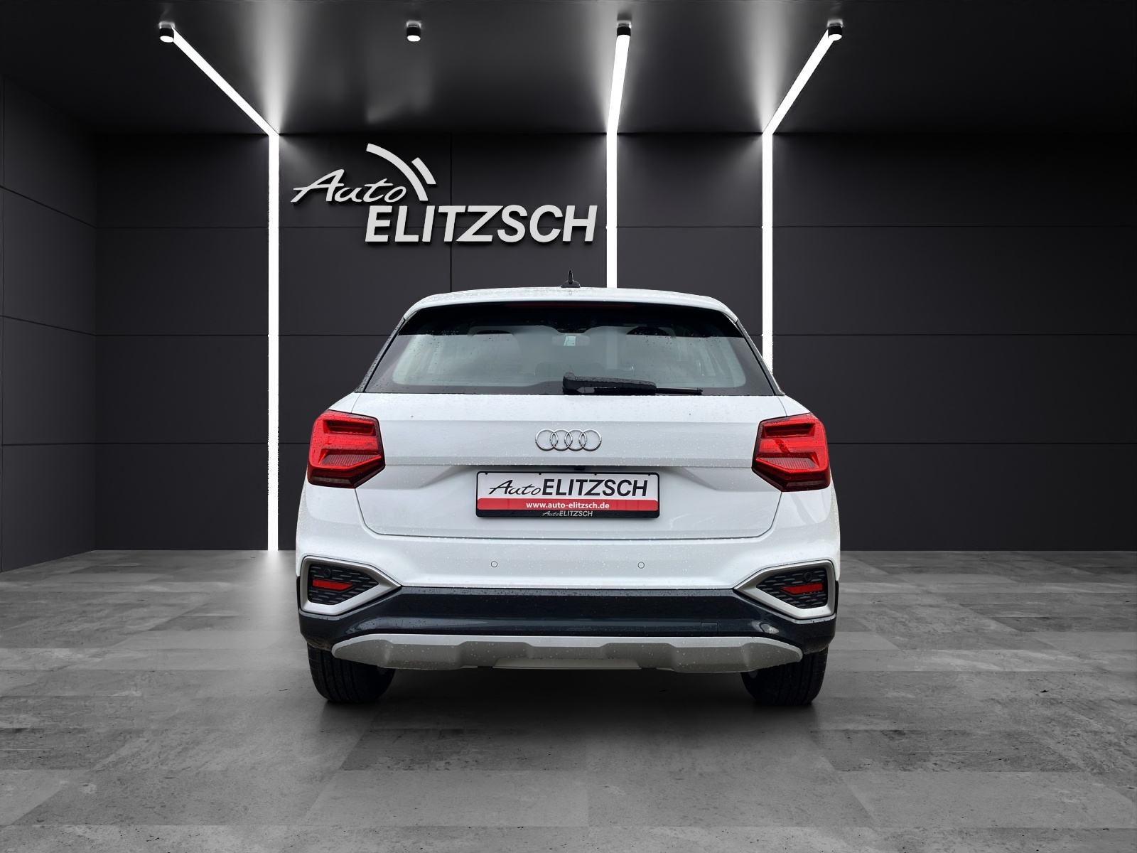 Fahrzeugabbildung Audi Q2 35 TFSI advanced S tronic Matrix Vorb. AHZV