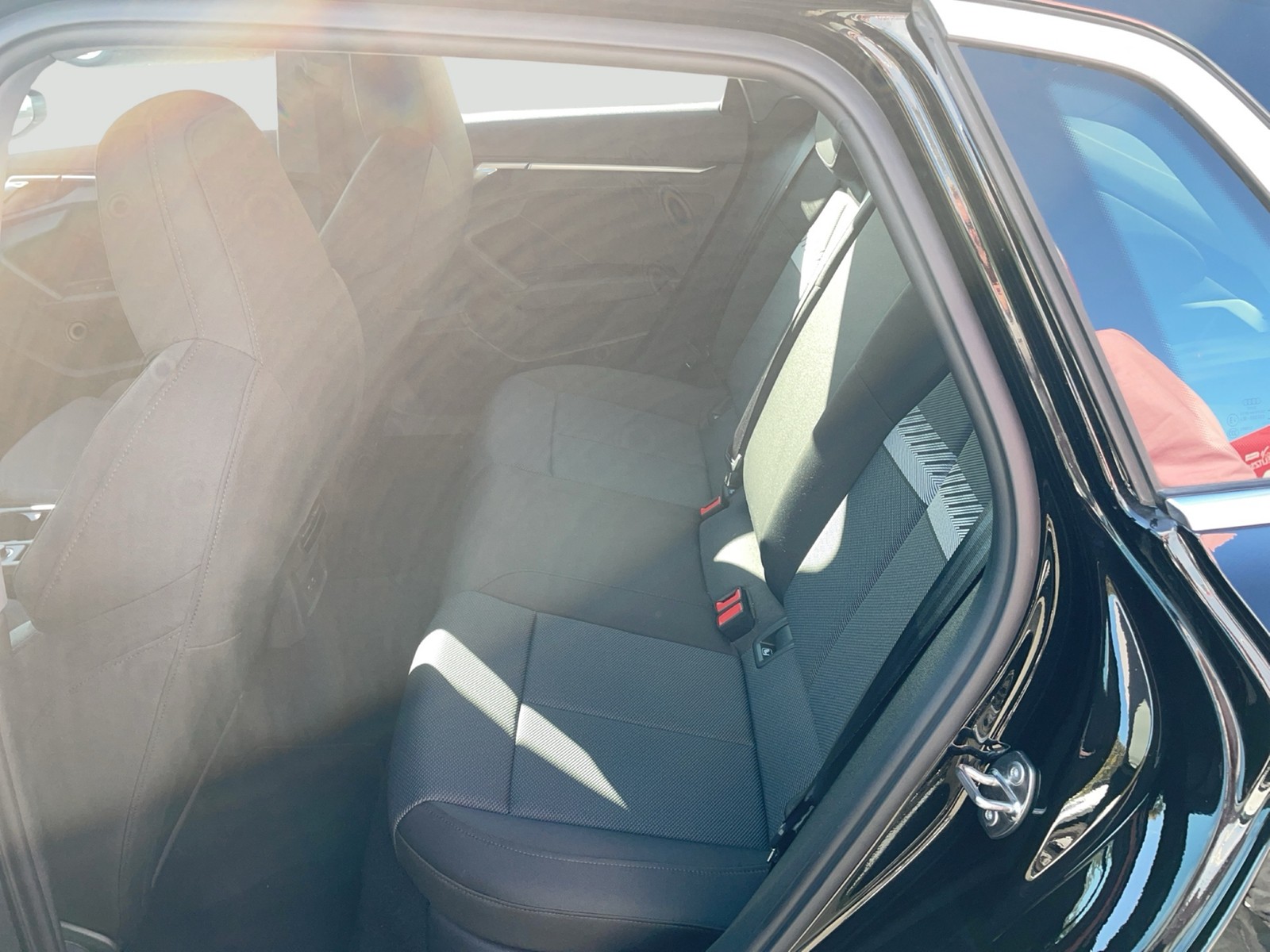 Fahrzeugabbildung Audi A3 Sportback 35 TFSI advanced LED DSG ACC