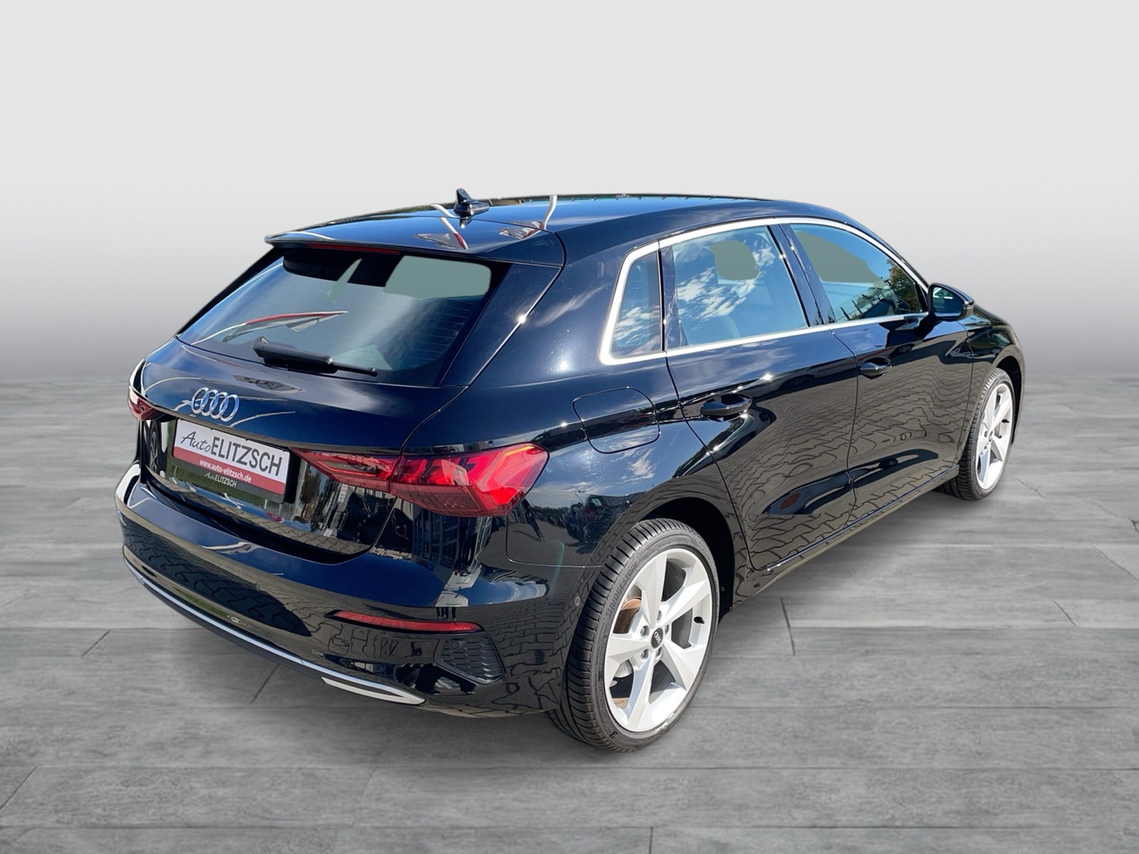 Fahrzeugabbildung Audi A3 Sportback 35 TFSI advanced LED DSG ACC