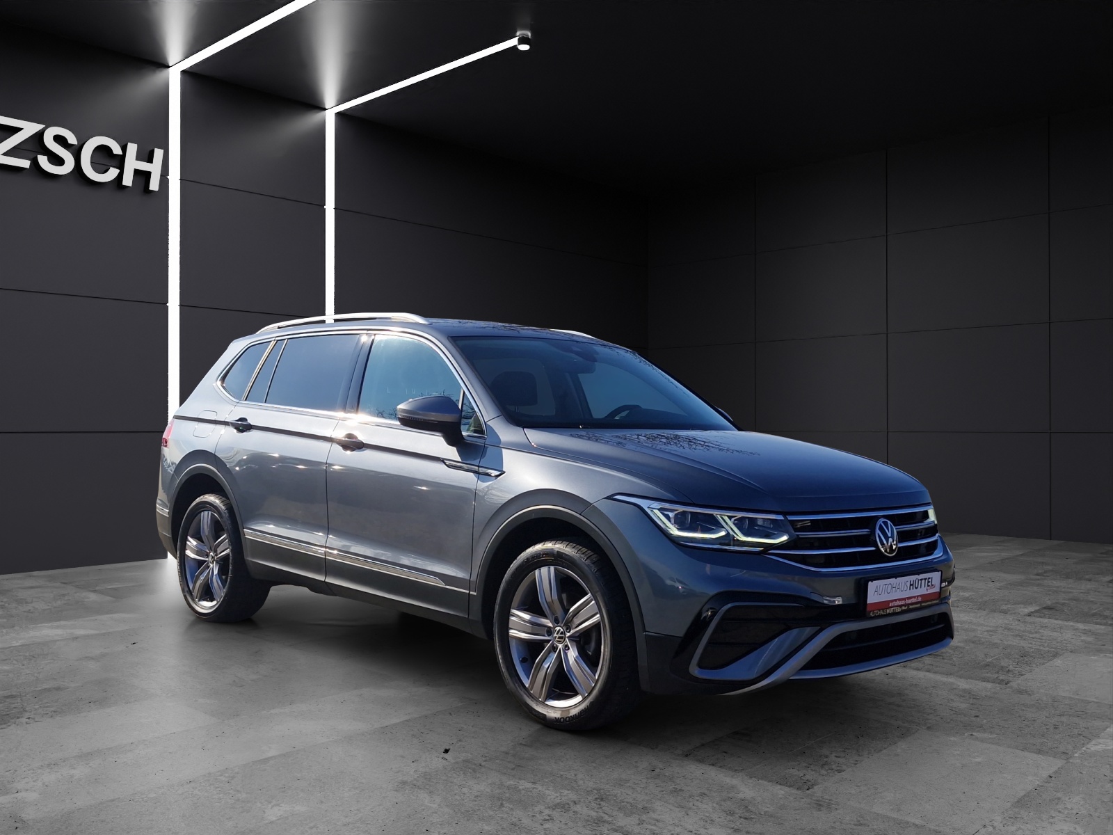 Fahrzeugabbildung Volkswagen Tiguan L 2.0 TDI AHZ MATRIX DSG 4x4 Keyless SH