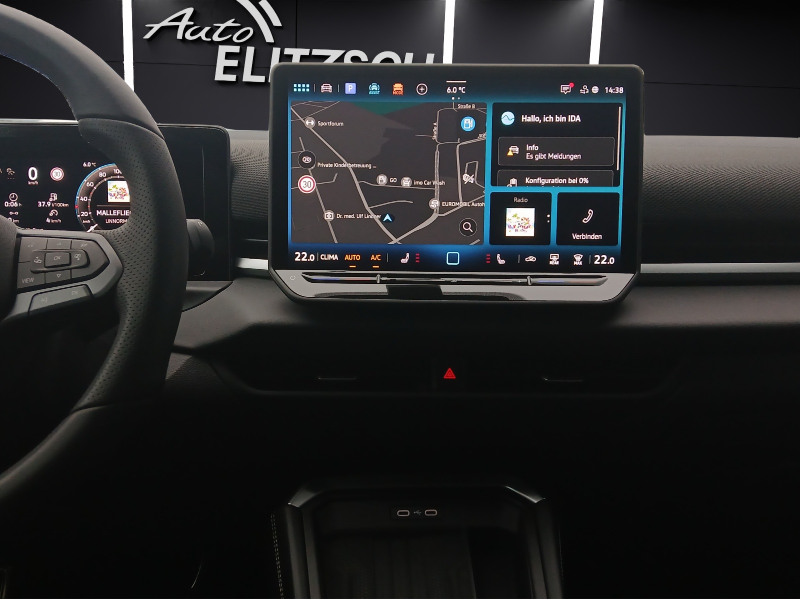 Fahrzeugabbildung Volkswagen T-Roc R-Line Head UP Navi DAB ACC