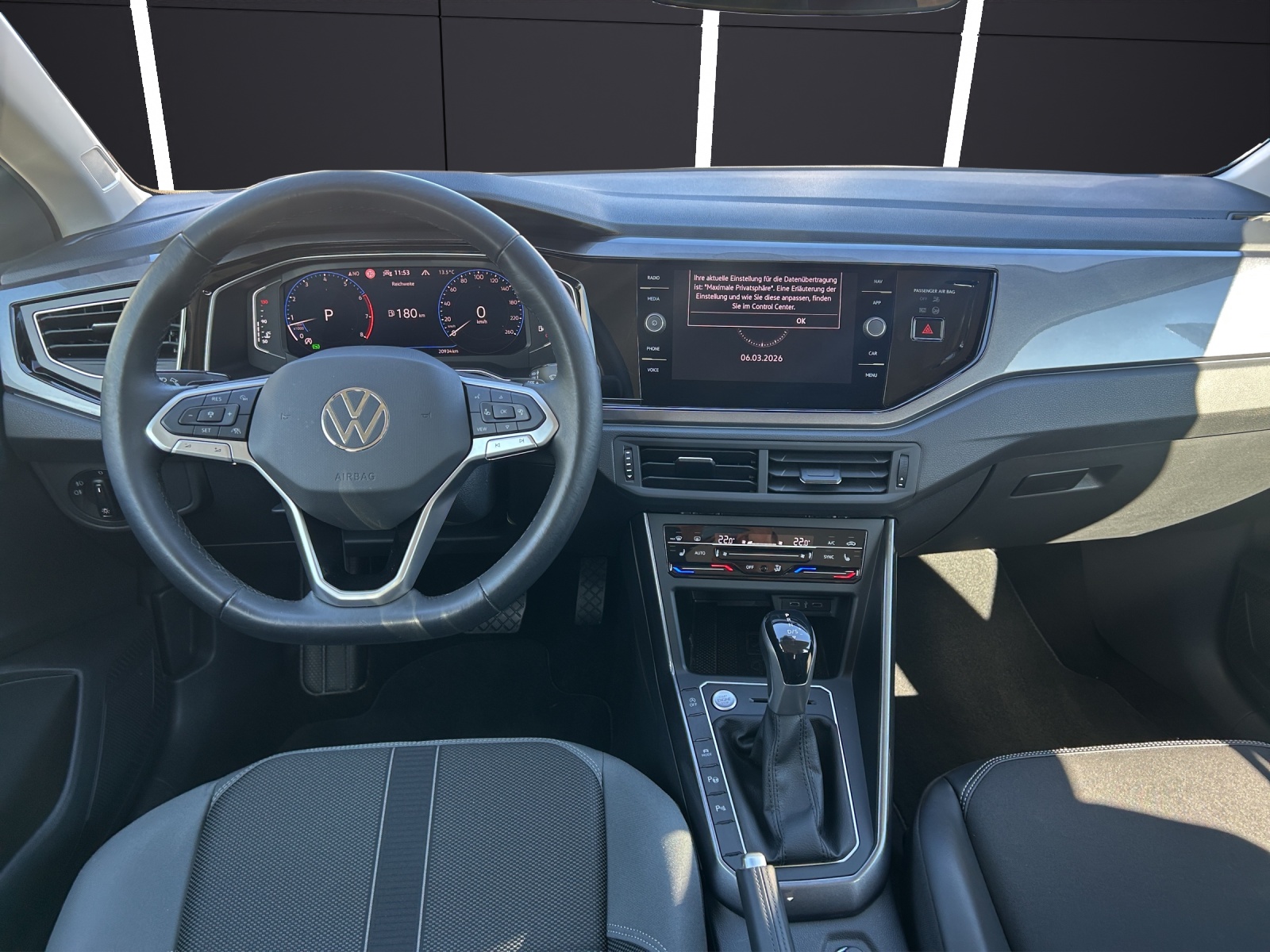 Fahrzeugabbildung Volkswagen Taigo 1.5 TSI StyleDSG Navi LED ACC