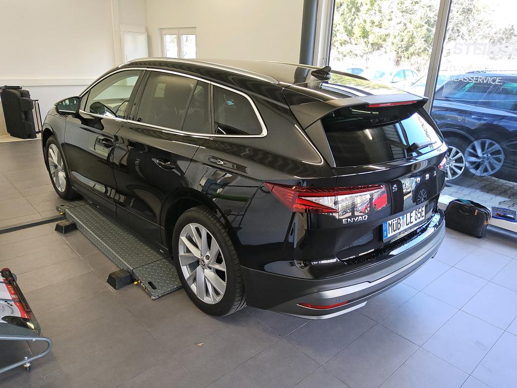 Fahrzeugabbildung SKODA Enyaq 60 Suite Matrix Navi VC ACC RFK WP Leder SH 20