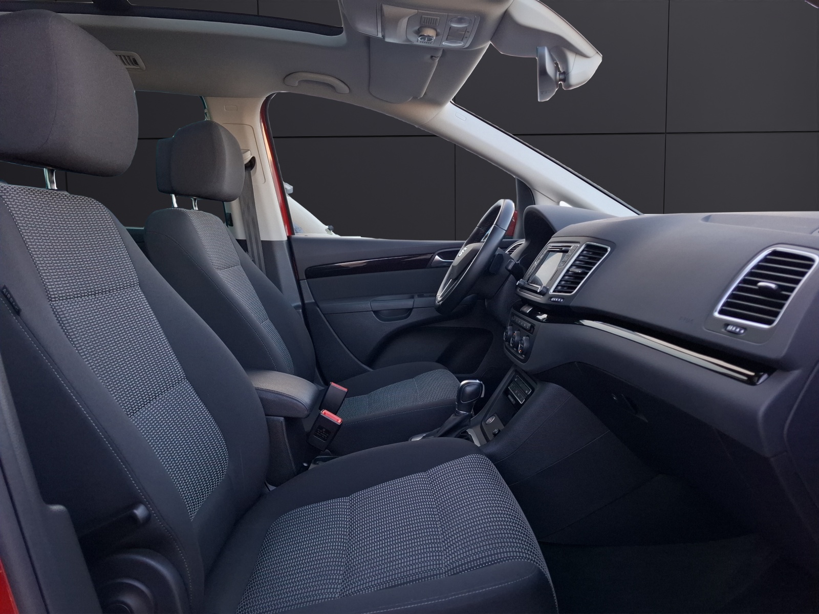 Fahrzeugabbildung SEAT Alhambra TSI Style DSG Bi-Xenon Navi PANO RFK GRA SH