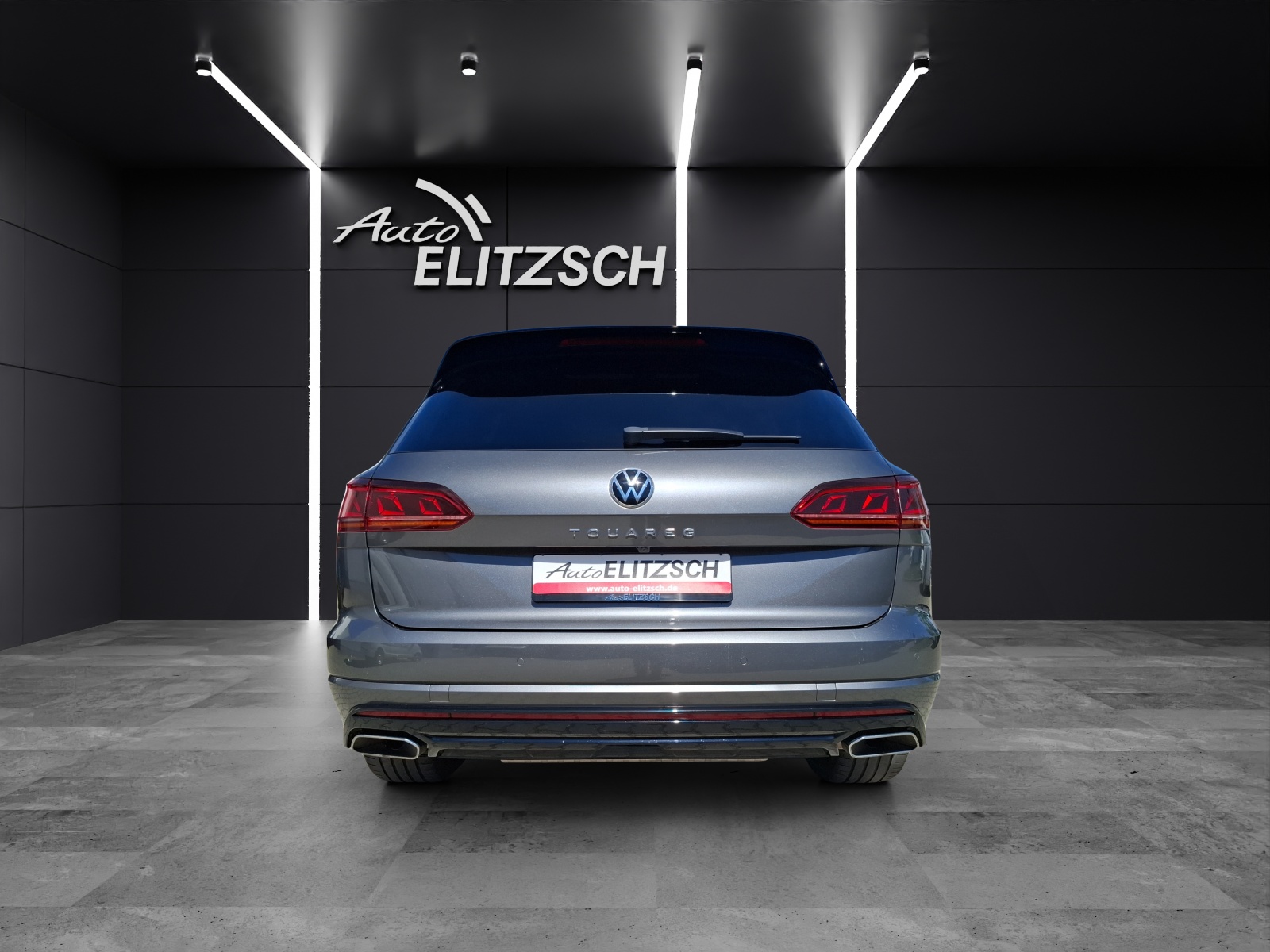 Fahrzeugabbildung Volkswagen Touareg TDI Elegance DSG 4M R-Line Matrix AHK Pano Luft HUD AID ACC RFK Leder SH 21