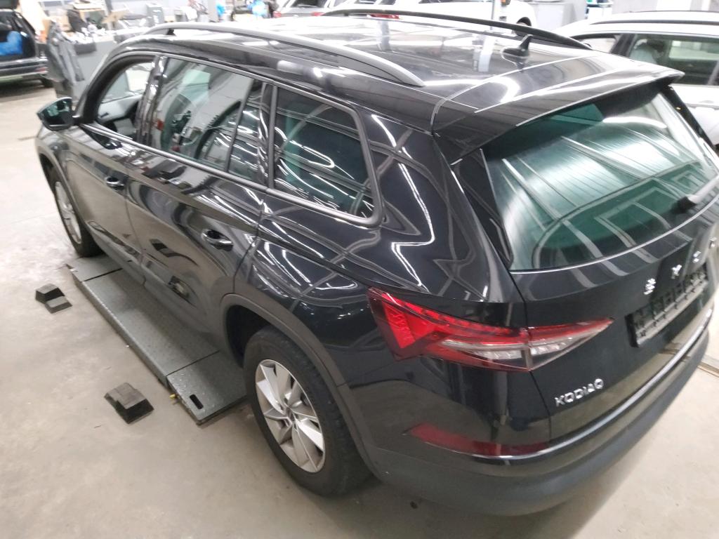 Fahrzeugabbildung SKODA Kodiaq TSI Tour DSG 4x4 Standhzg. Matrix AHK Navi ACC RFK SH