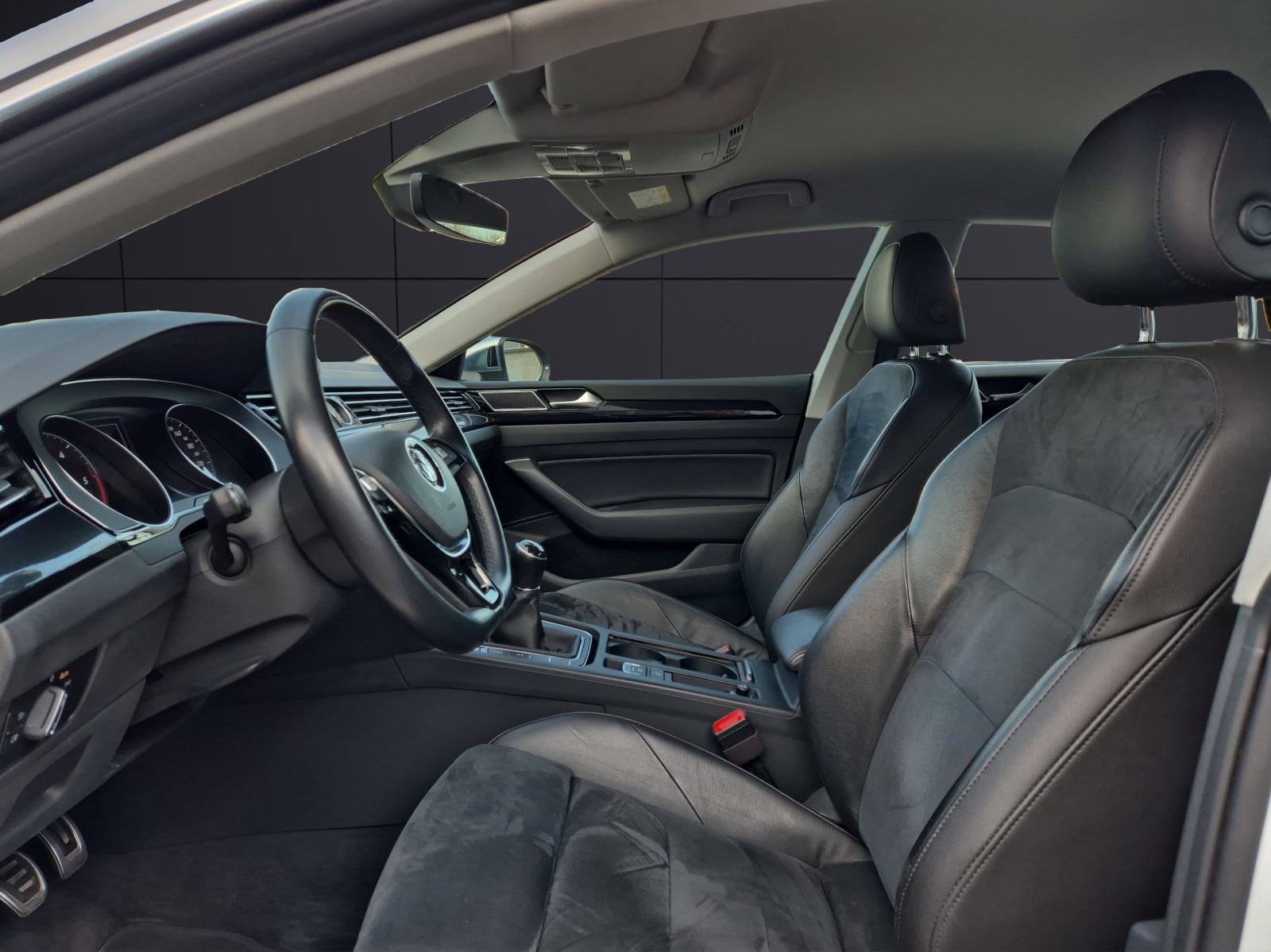 Fahrzeugabbildung Volkswagen Arteon Elegance TDI Matrix ACC DCC 20