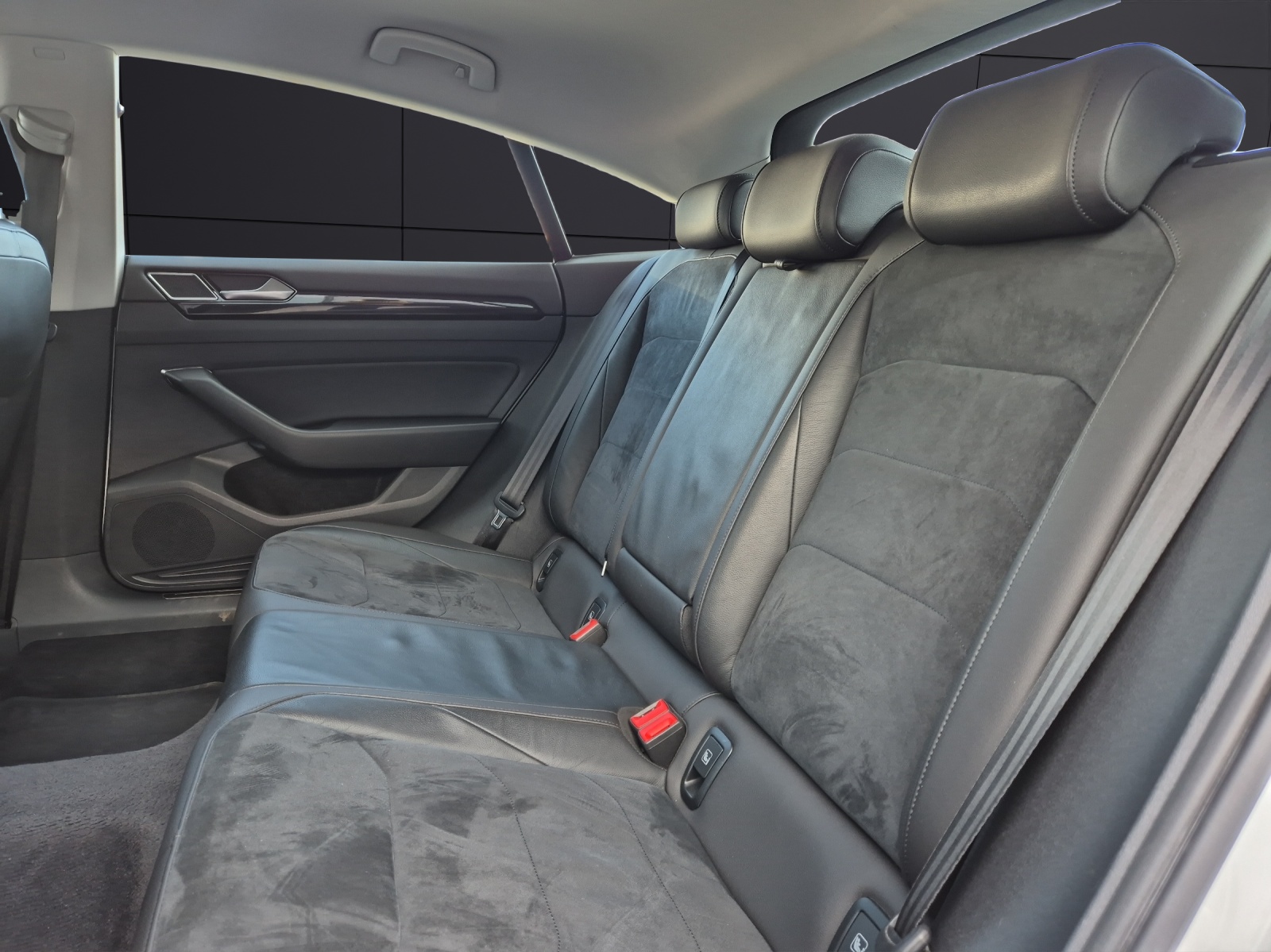 Fahrzeugabbildung Volkswagen Arteon Elegance TDI Matrix ACC DCC 20