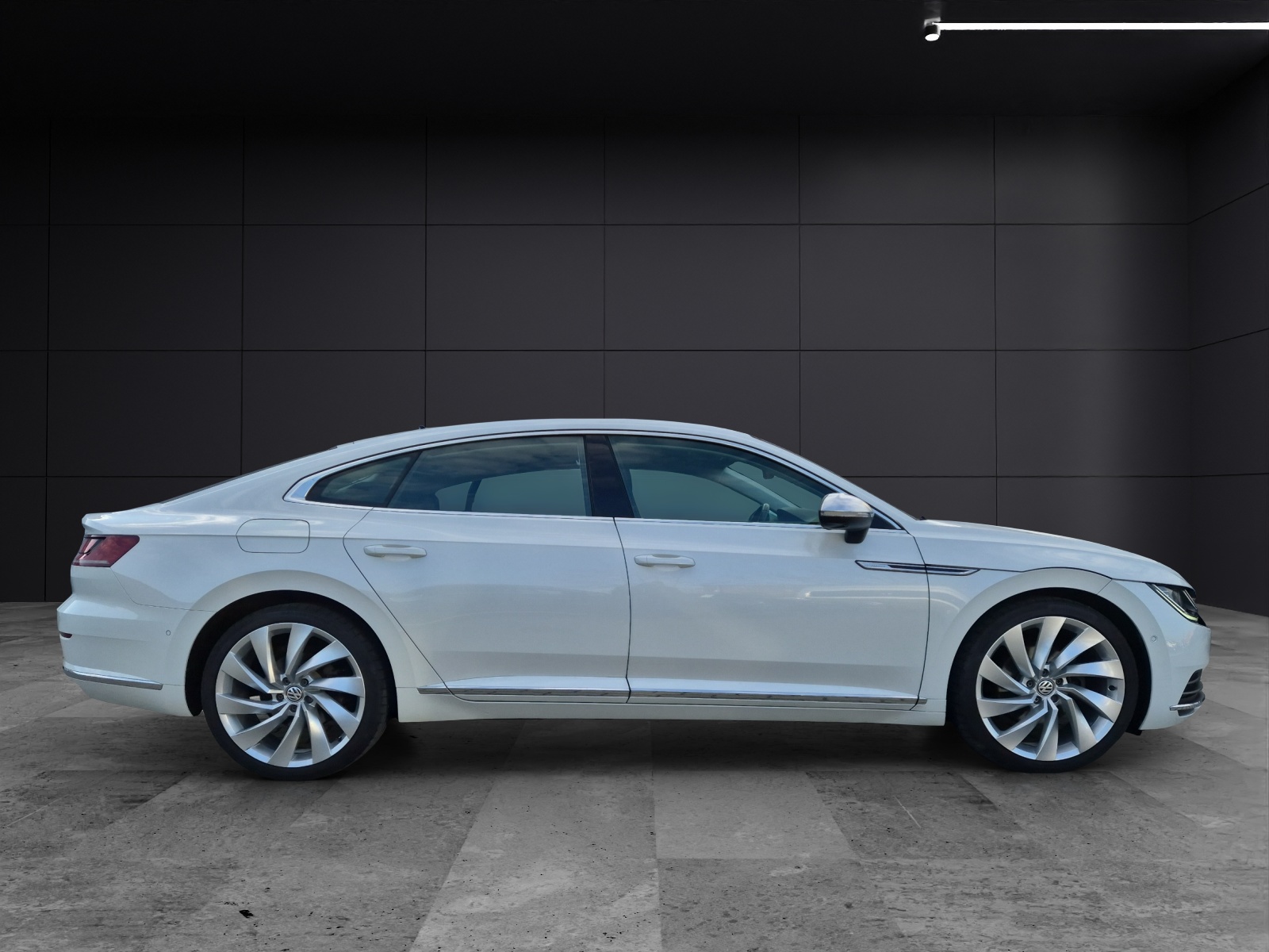 Fahrzeugabbildung Volkswagen Arteon Elegance TDI Matrix ACC DCC 20
