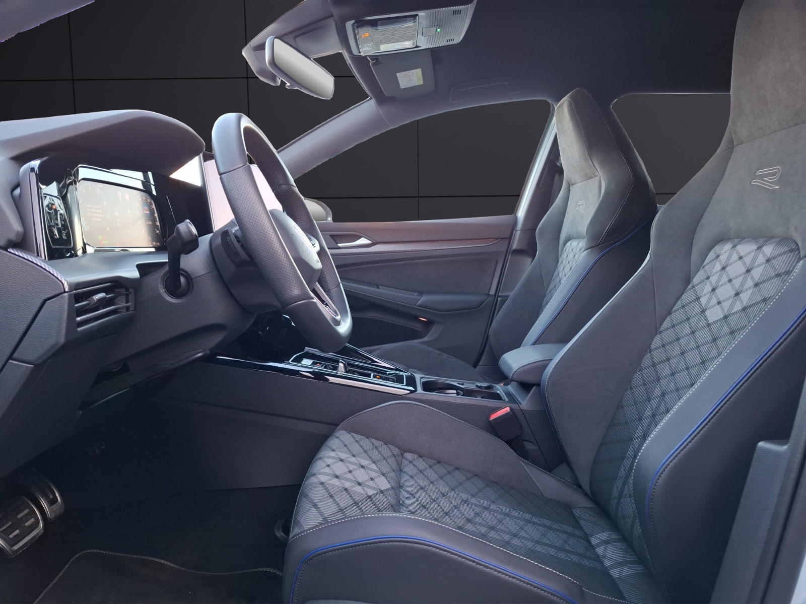 Fahrzeugabbildung Volkswagen Golf VIII Variant eTSI R-Line DSG Standhzg LED AHK Navi AID ACC RFK SH