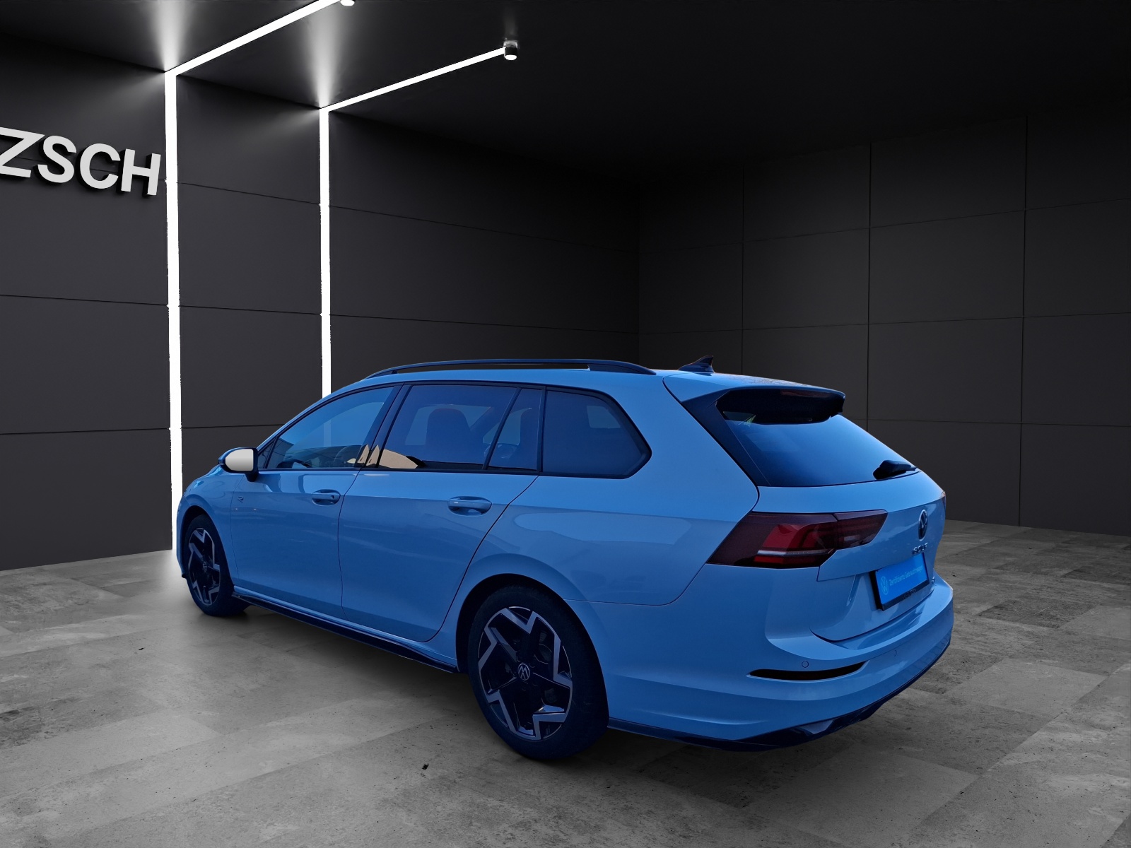 Fahrzeugabbildung Volkswagen Golf VIII Variant eTSI R-Line DSG Standhzg LED AHK Navi AID ACC RFK SH