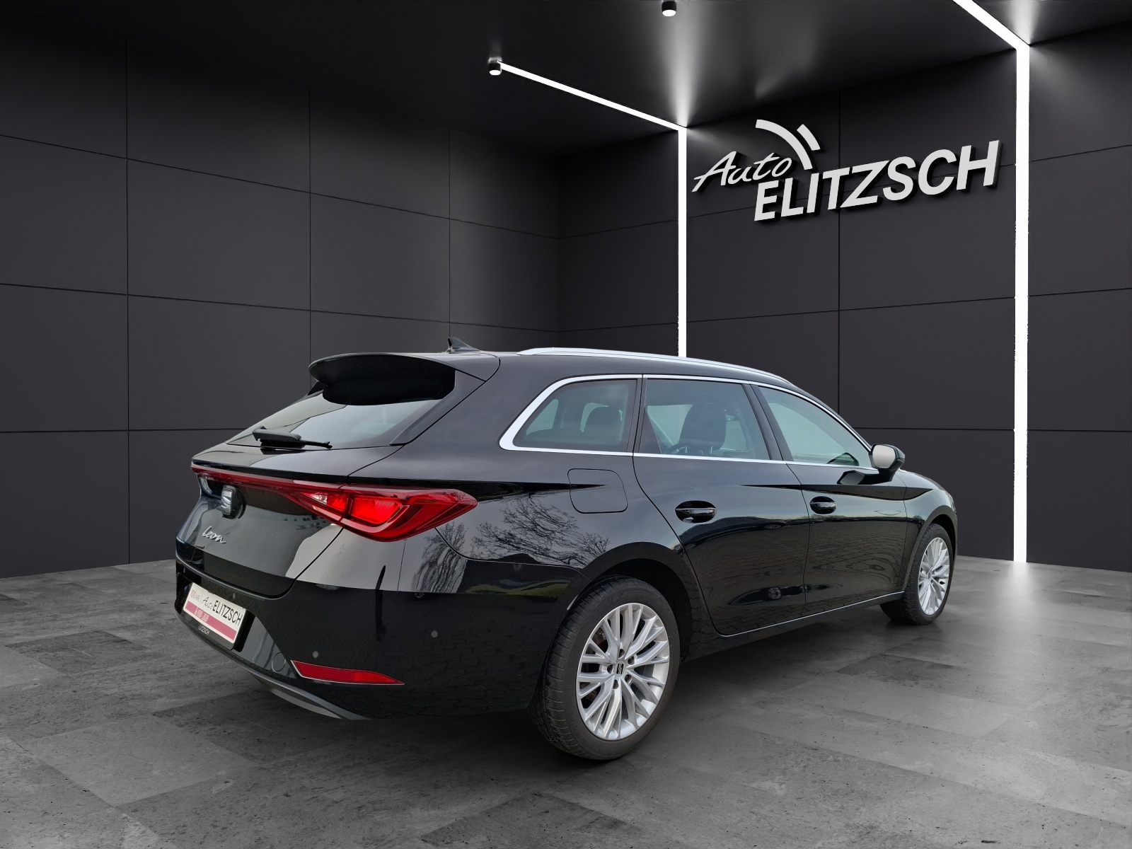 Fahrzeugabbildung SEAT Leon ST TSI Xcellence LED Navi ACC RFK SH