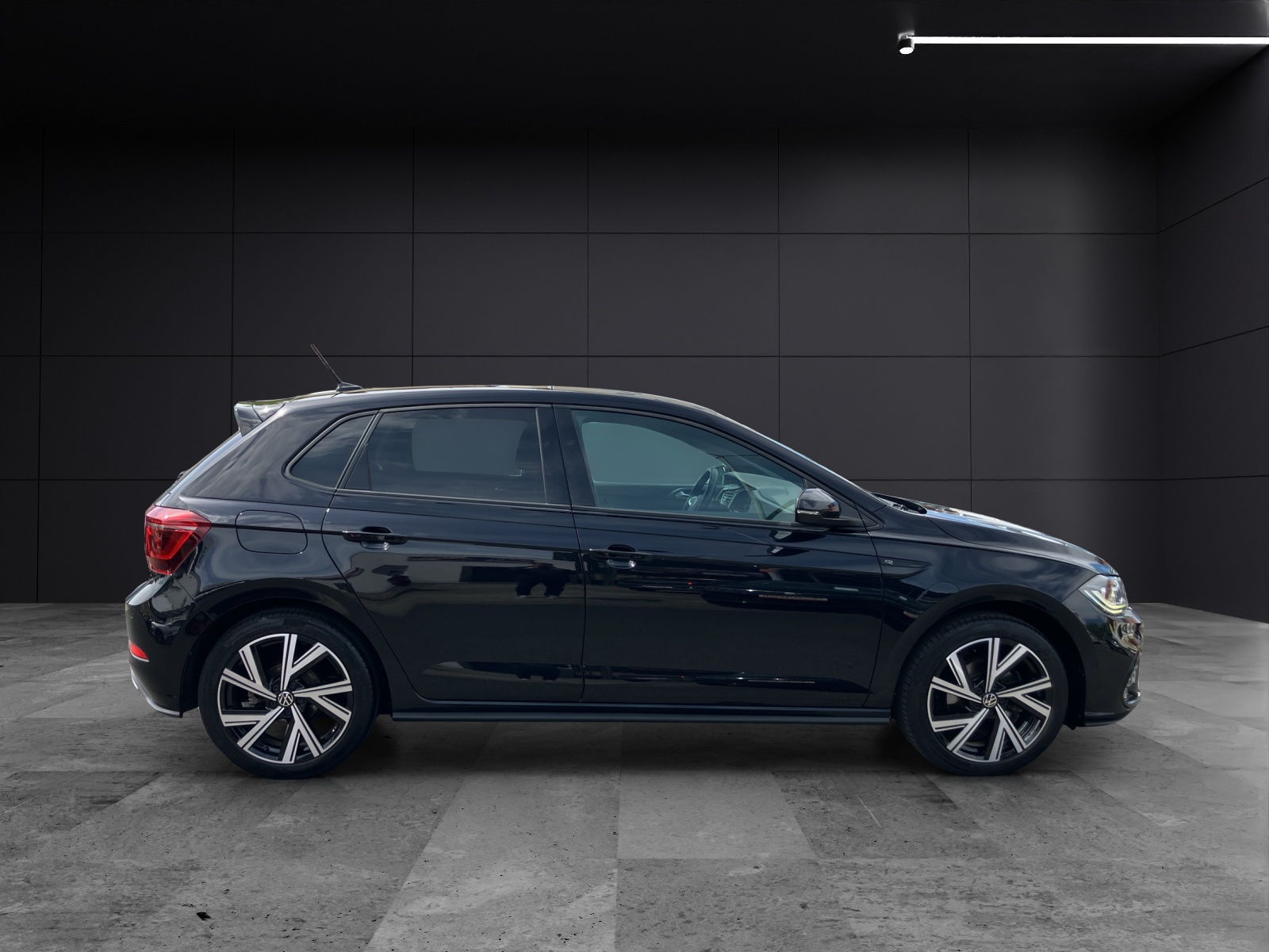 Fahrzeugabbildung Volkswagen Polo TSI R-line DSG Matrix-LED Kamera