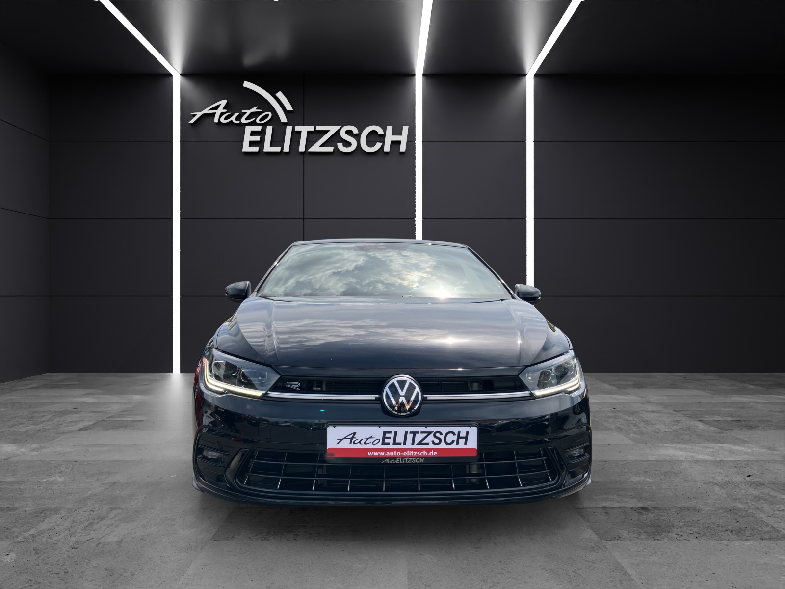 Fahrzeugabbildung Volkswagen Polo TSI R-line DSG Matrix-LED Kamera