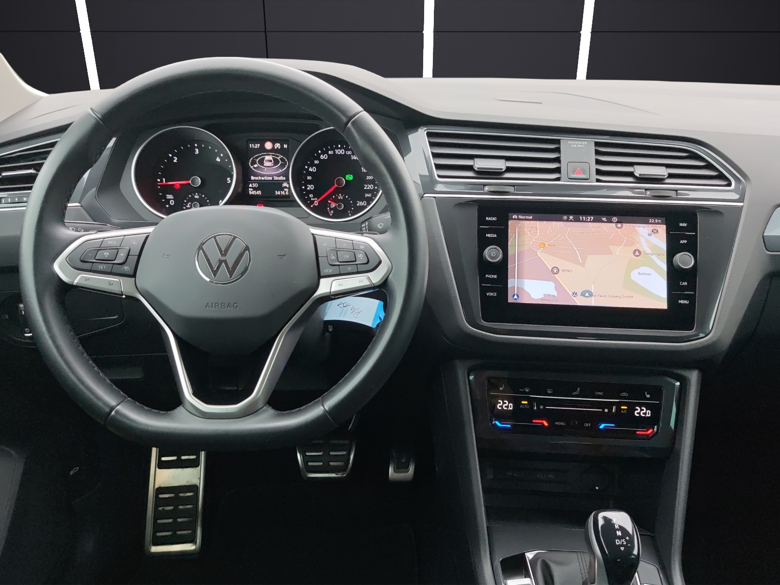 Fahrzeugabbildung Volkswagen Tiguan TDI Active DSG LED Navi ACC PDC SHZ
